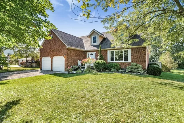 714 Cross St, Dunnville 2