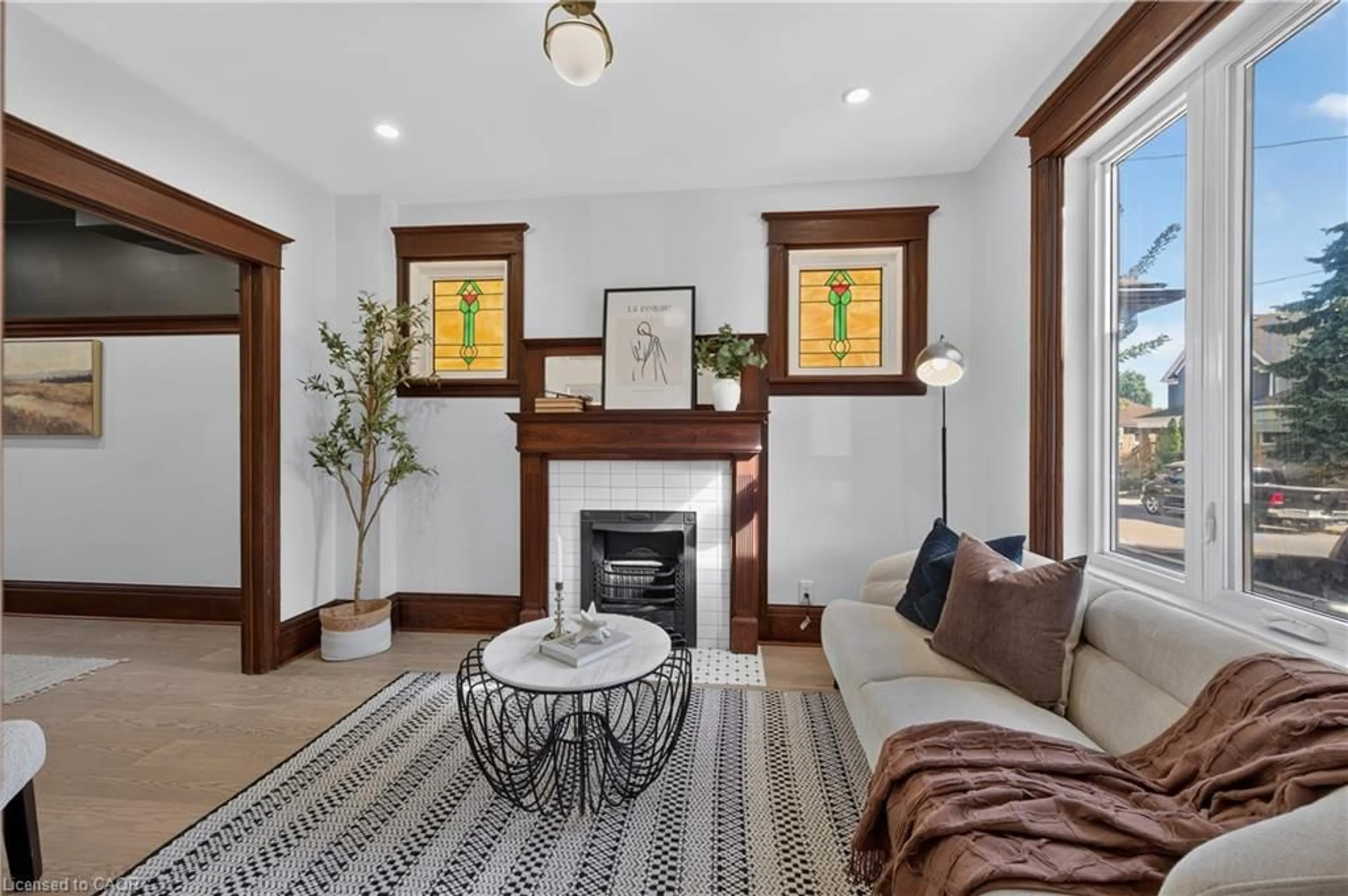 Living room with furniture, unknown for 145 Edgemont St, Hamilton Ontario L8H 4E2