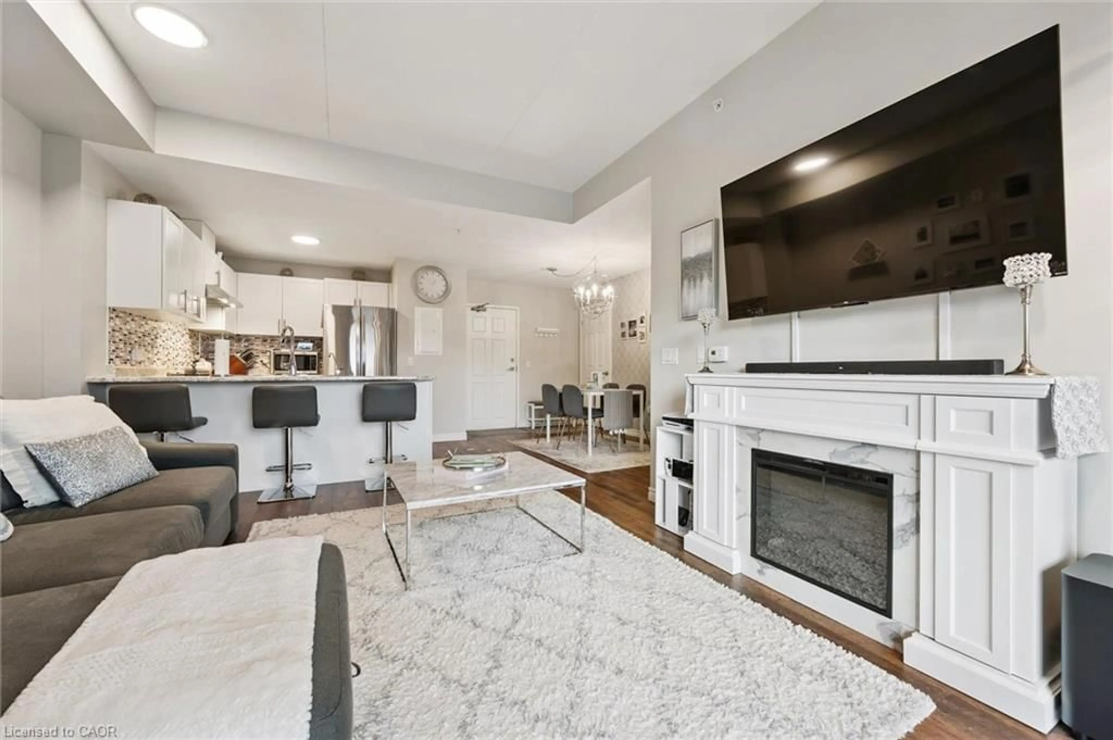 Open concept kitchen, ceramic/tile floor for 7 Kay Cres #106, Guelph Ontario N1L 0P9