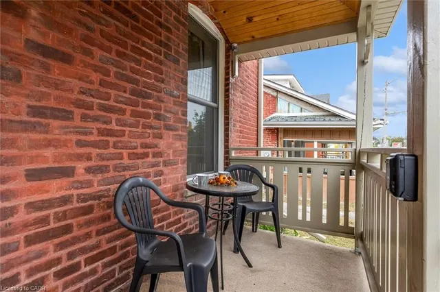 348 Dalhousie St, Brantford 3