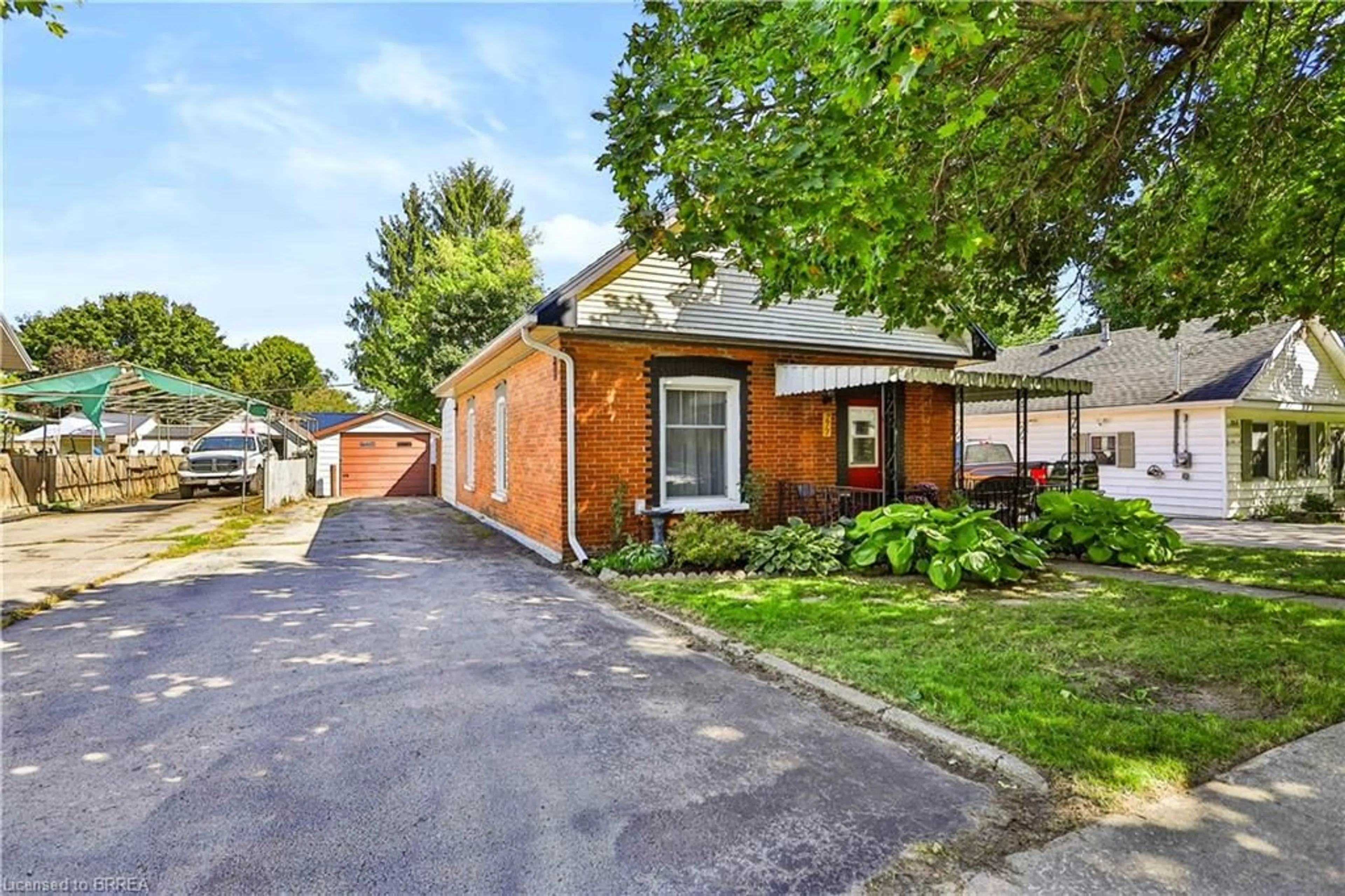 Home with brick exterior material, street for 277 Queen St, Simcoe Ontario N3Y 3Y8