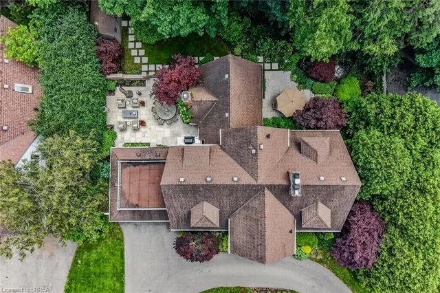 19 Inwood Dr, Brantford 2