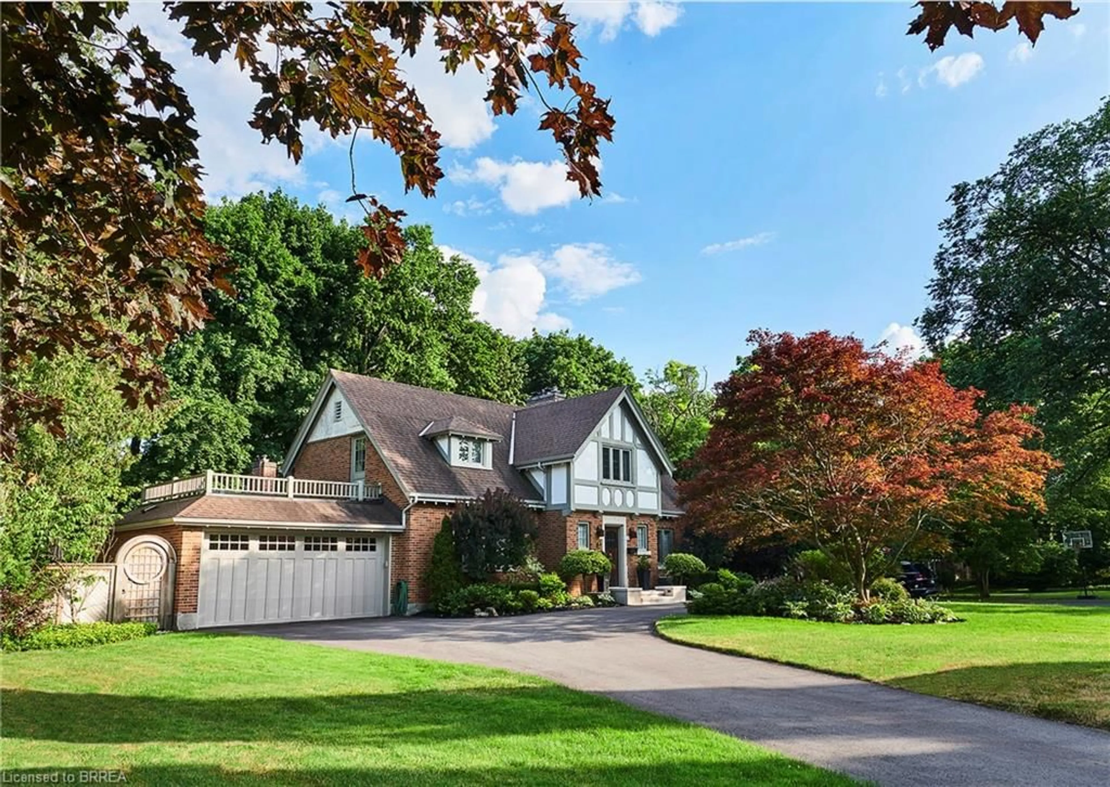 Home with brick exterior material, street for 19 Inwood Dr, Brantford Ontario N3T 5J5