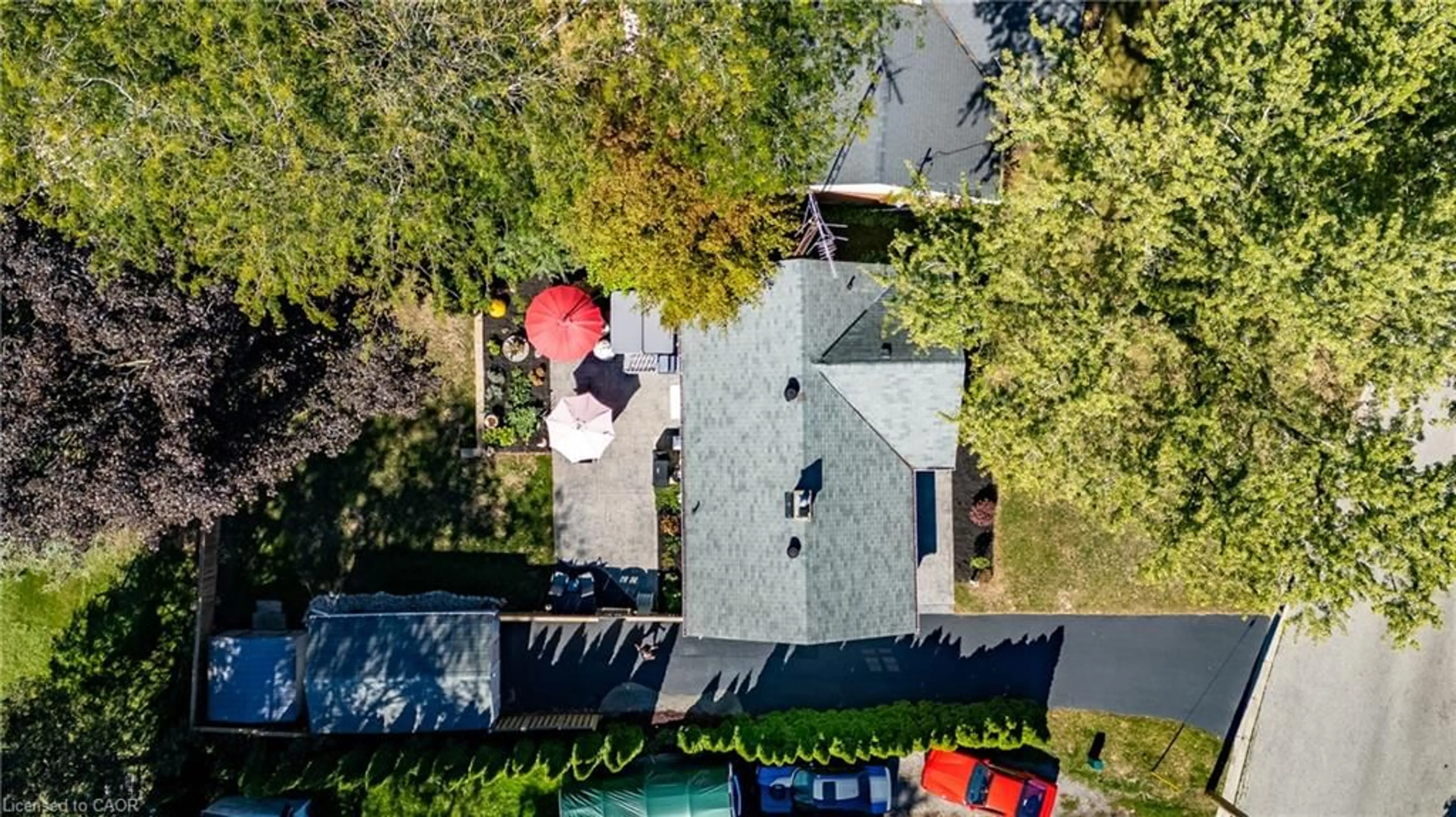 A pic from outside/outdoor area/front of a property/back of a property/a pic from drone, city buildings view from balcony for 30 Gibson Dr, Simcoe Ontario N3Y 3L3