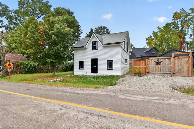 27 Indiana Rd, Hagersville 2