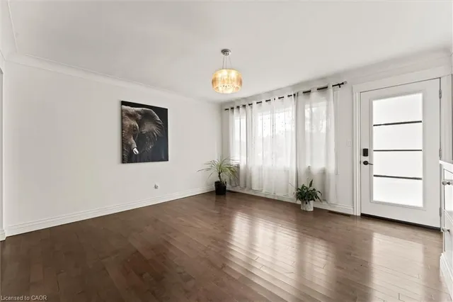 85 Riverview Ave, LaSalle 5