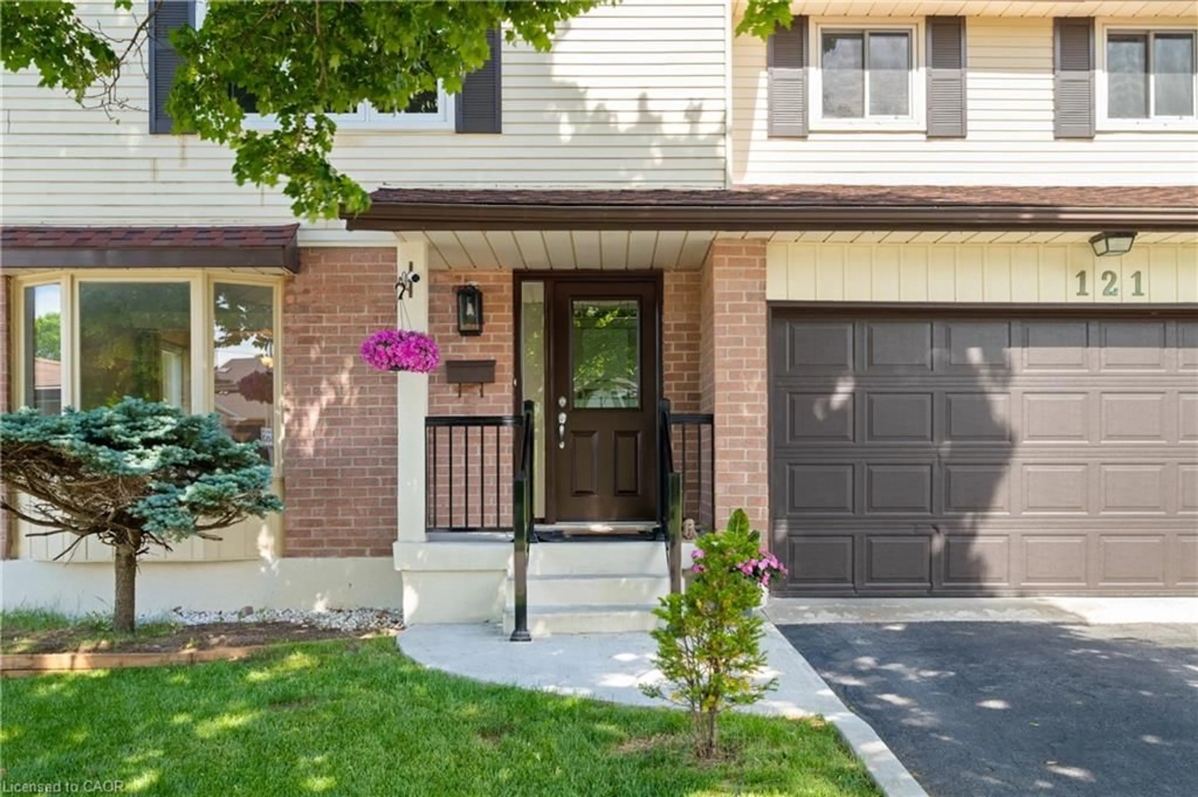 Home with brick exterior material, street for 121 Imperial Rd, Guelph Ontario N1H 7Z5