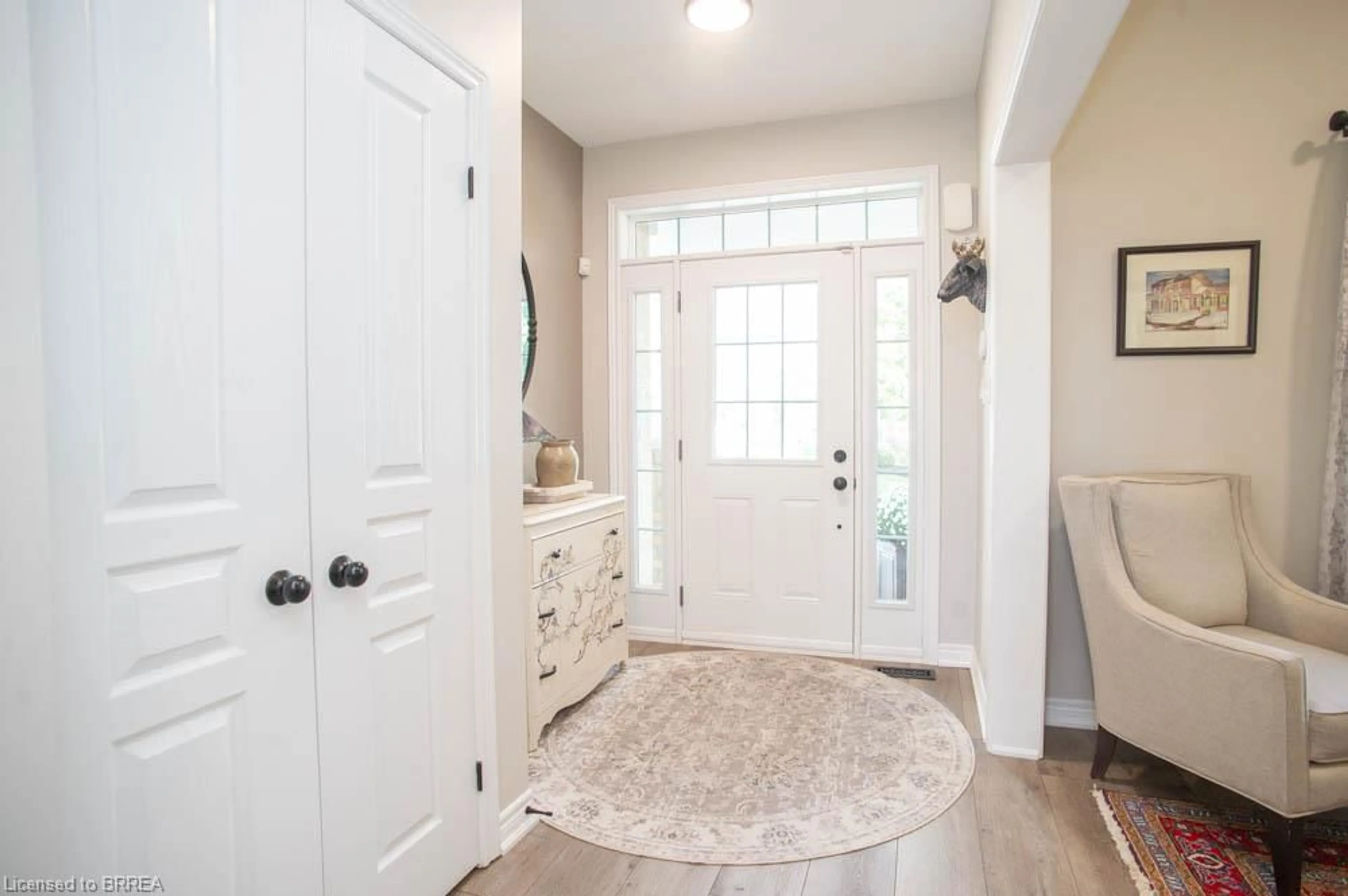 Indoor entryway for 27 Schooner Dr, Port Dover Ontario N0A 1N3