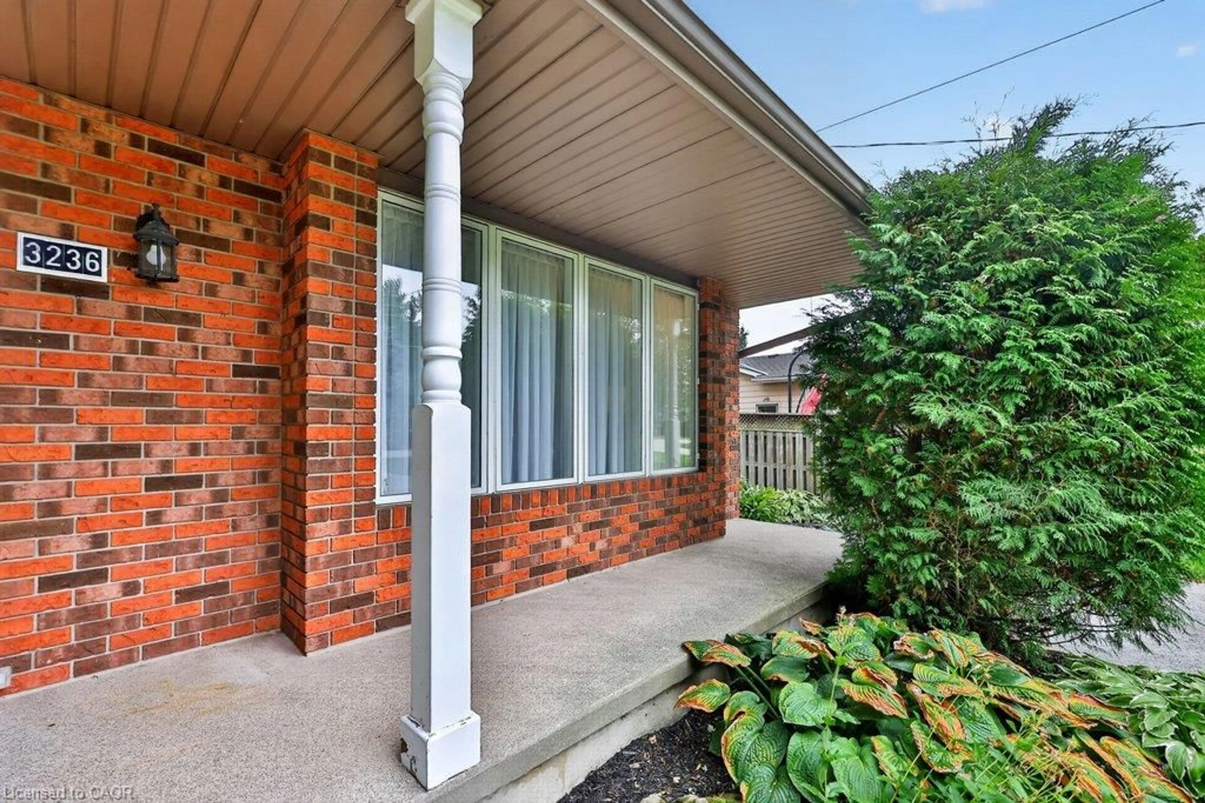 Home with brick exterior material, street for 3236 First Ave, Vineland Station Ontario L0R 2E0