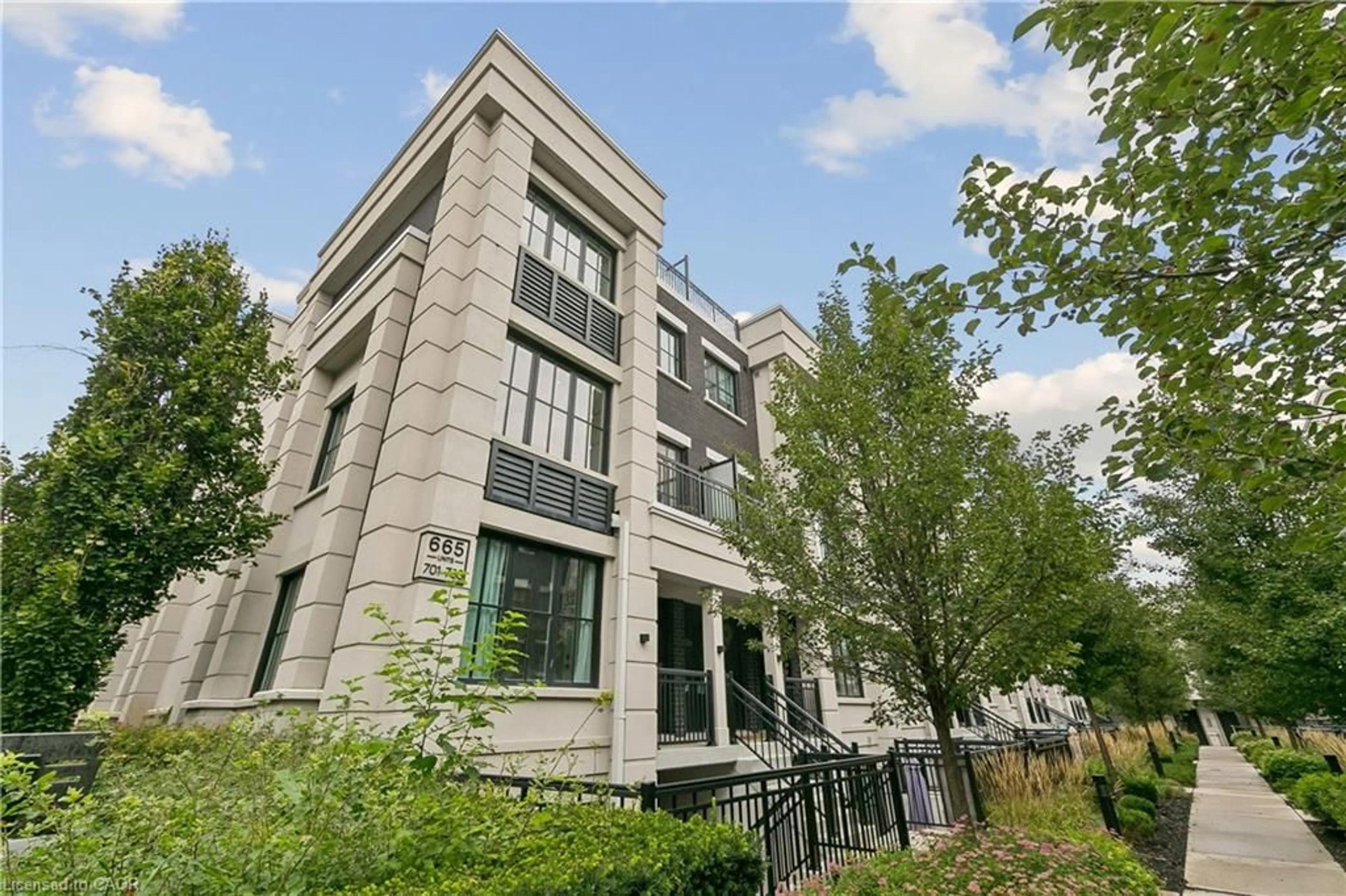 Home with brick exterior material, building for 665 Cricklewood Dr #703, Mississauga Ontario L5G 0B9