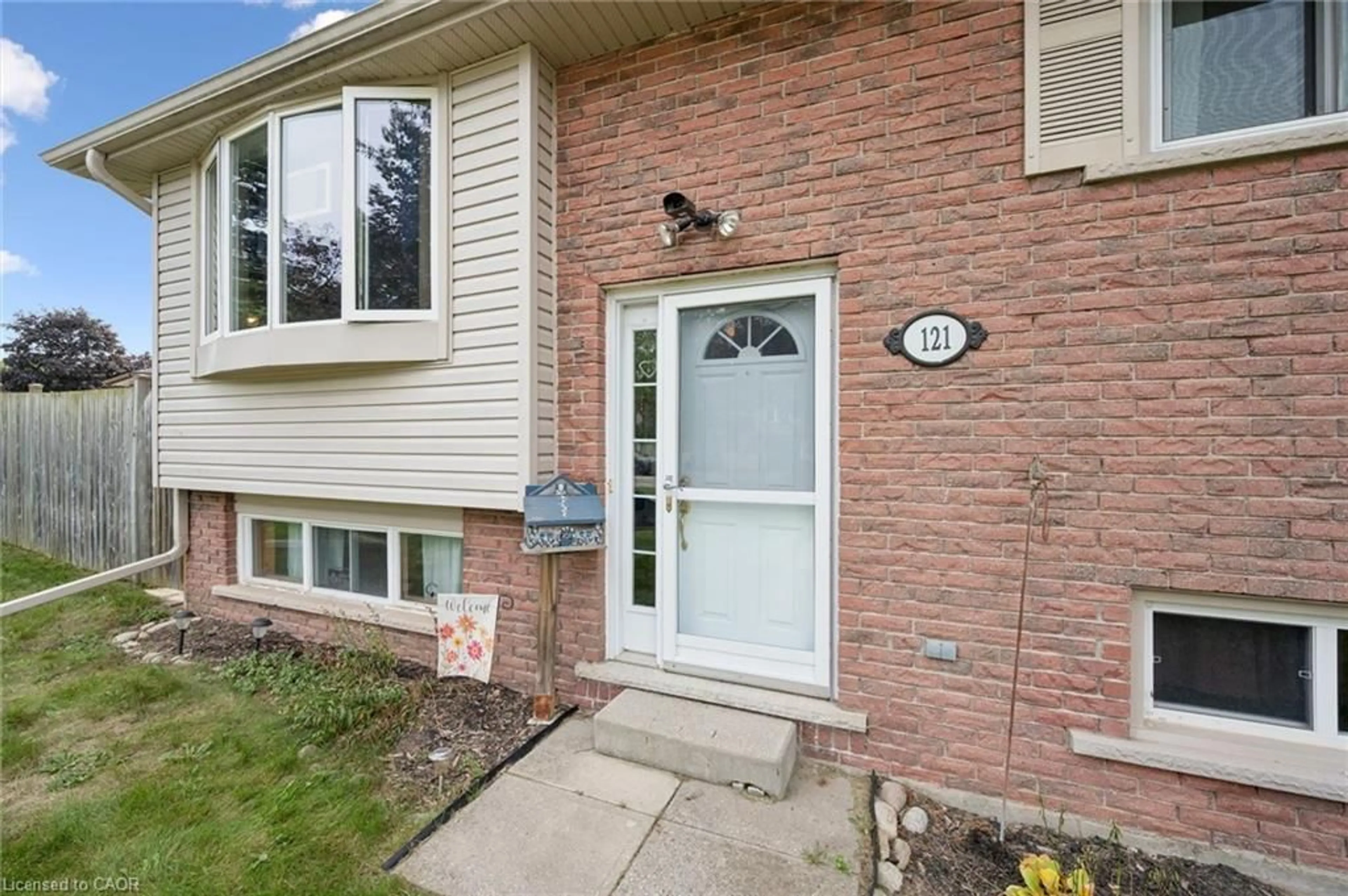 Unknown for 121 Nathaniel Cres, Kitchener Ontario N2P 1L3