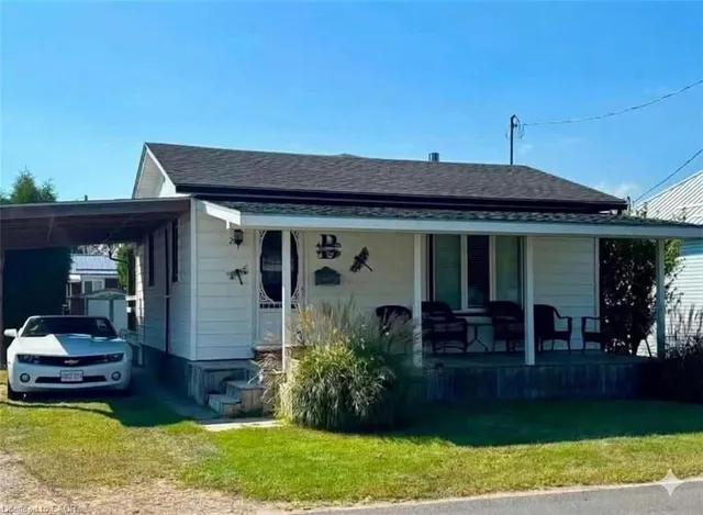 22 Bass Lane, Port Rowan