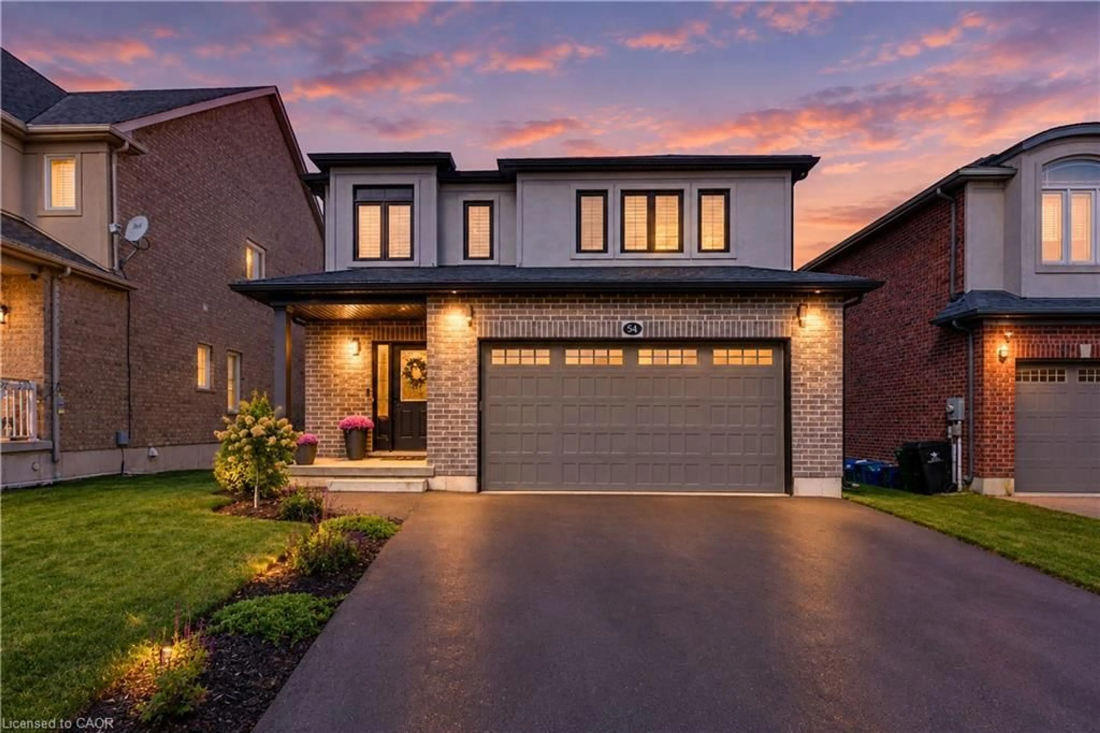 Home with brick exterior material, street for 541 Brittania Cres, Kitchener Ontario N2R 1Y9