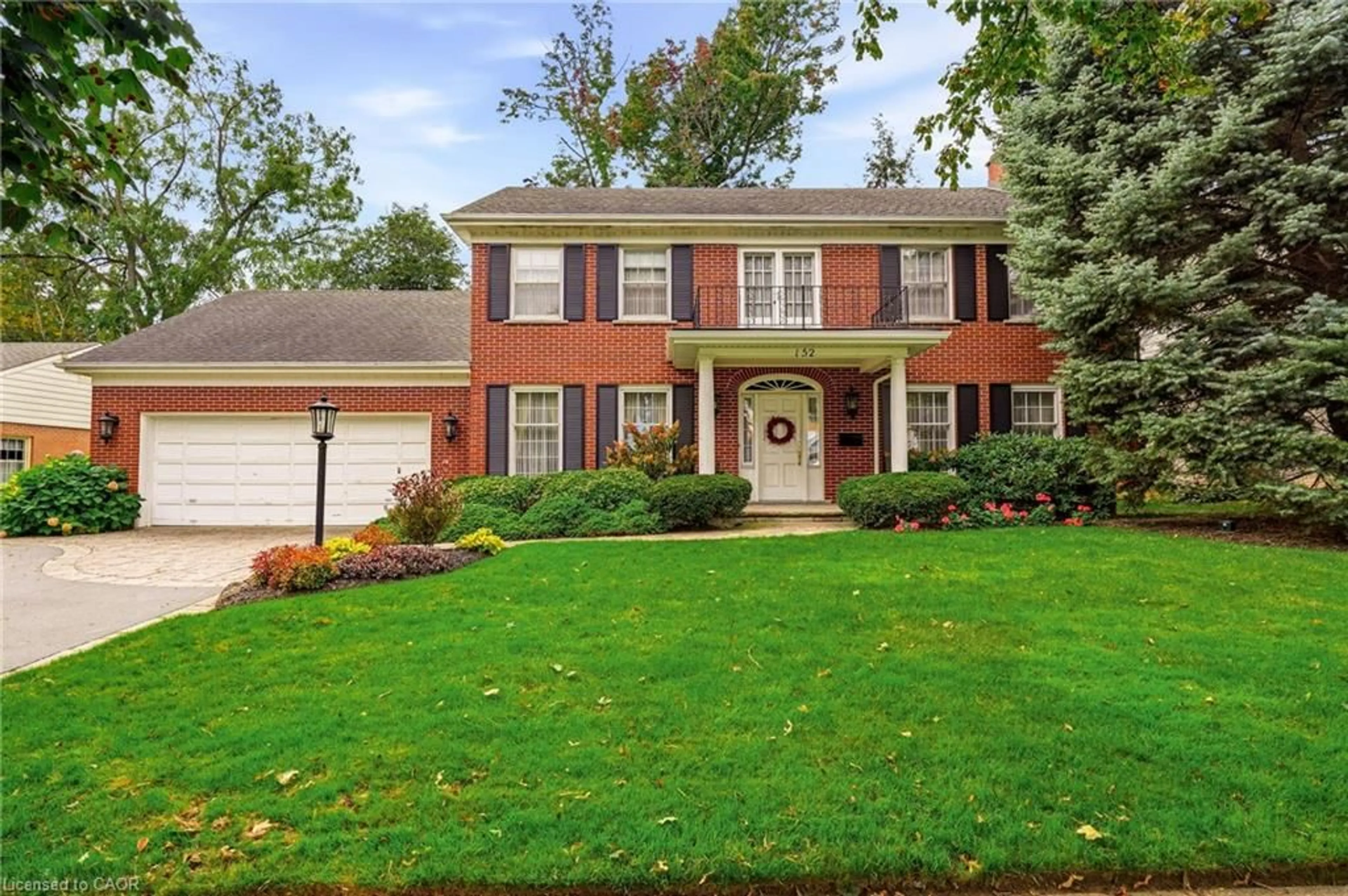Home with brick exterior material, street for 152 Breckondale Crt, Burlington Ontario L7N 1X7