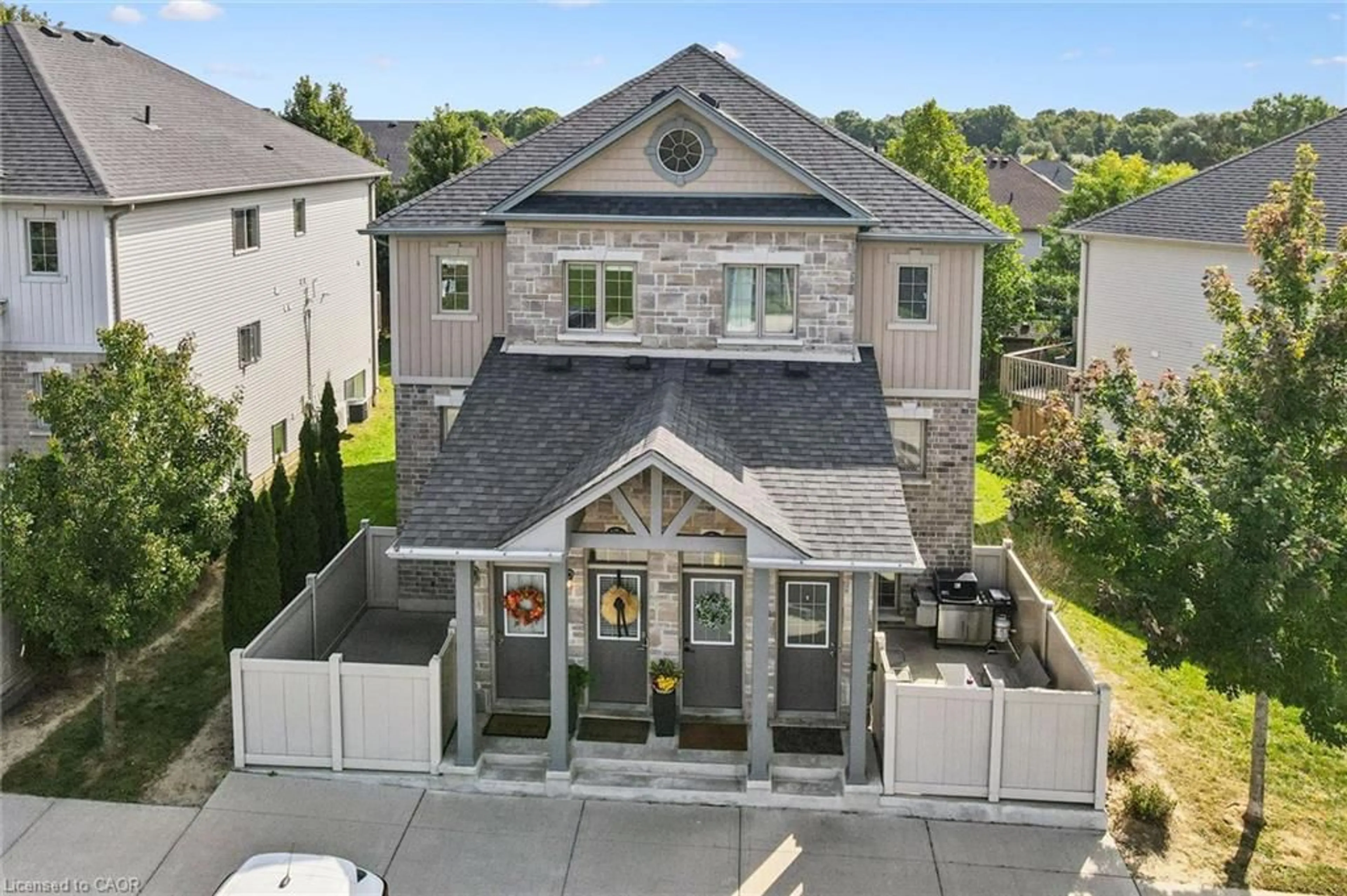 A pic from outside/outdoor area/front of a property/back of a property/a pic from drone, unknown for 388 Old Huron Rd #15b, Kitchener Ontario N2R 0J6