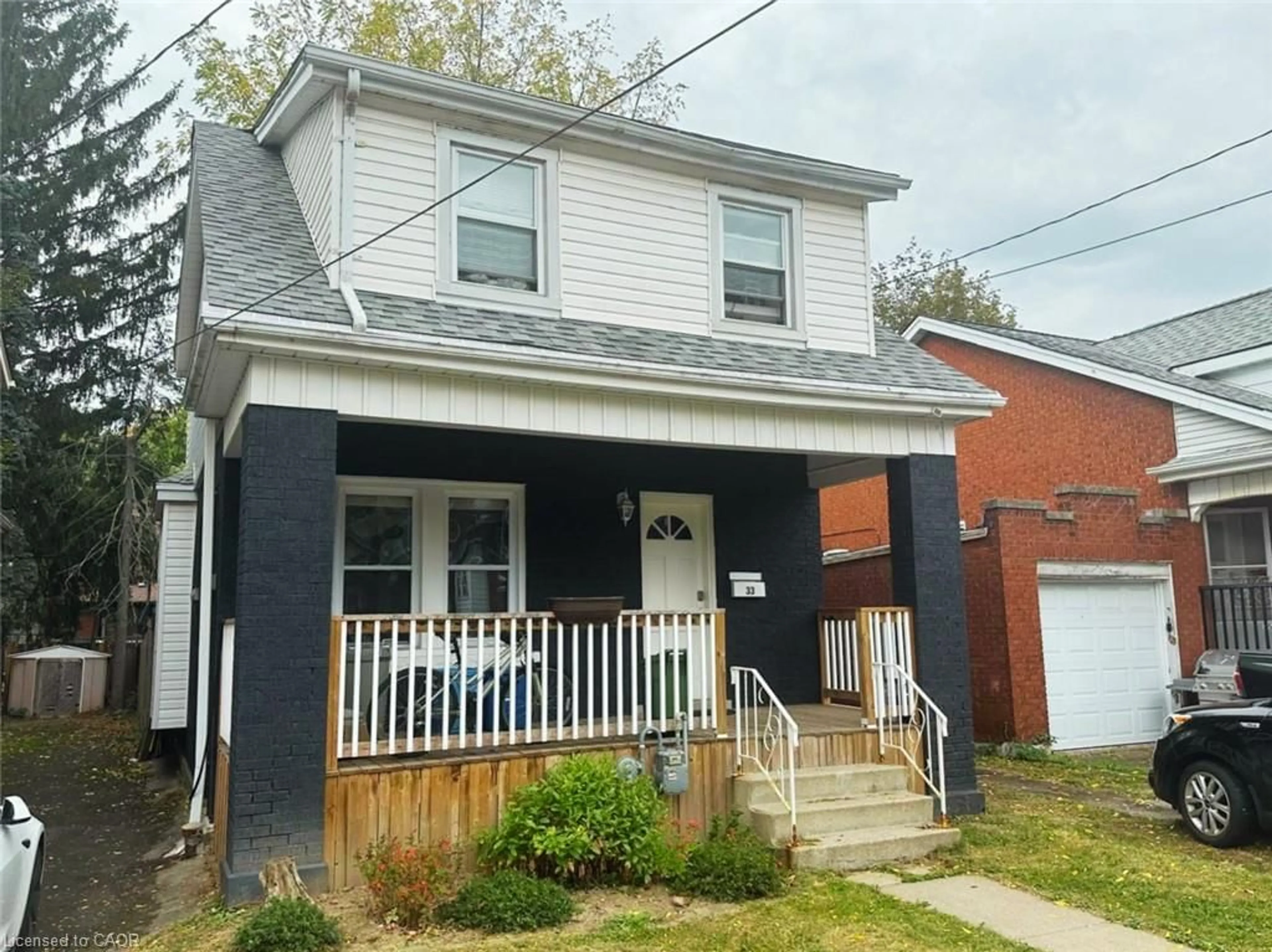 Home with brick exterior material, street for 33 Cline Ave, Hamilton Ontario L8S 3Z3