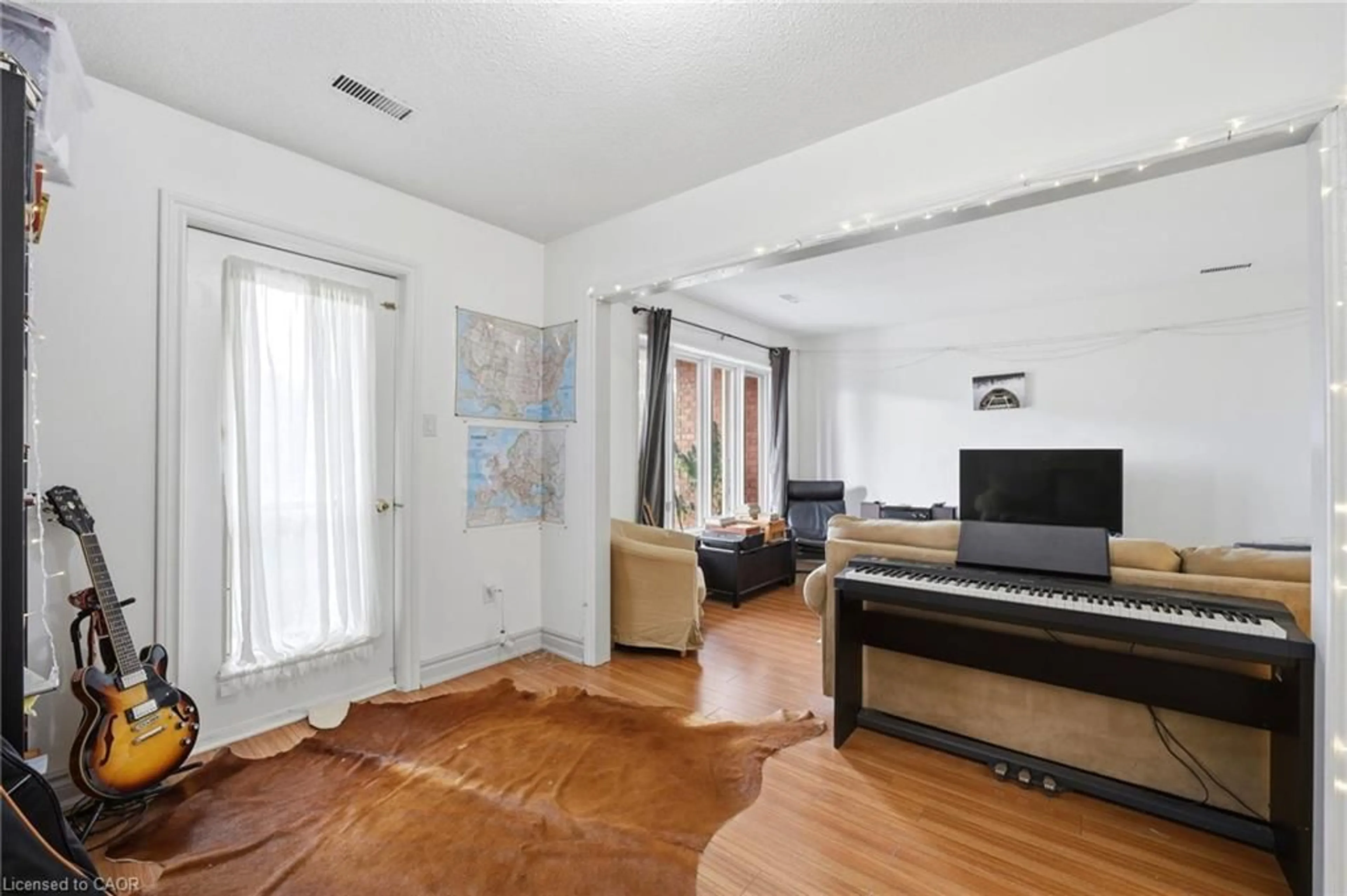 A pic of a room for 277 Harvie Ave, York Ontario M6E 4L1