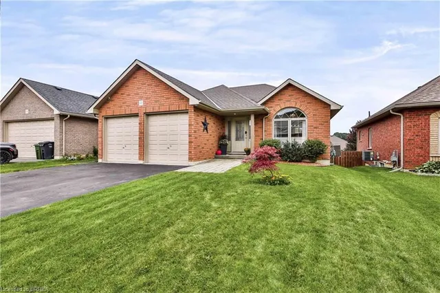 62 Redbud Cres, Simcoe 3