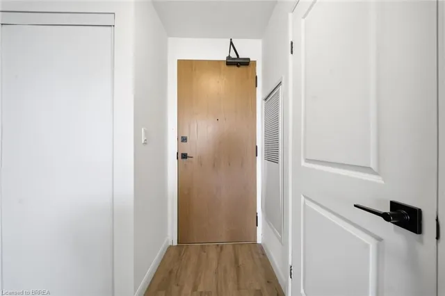 7 Erie Ave #202, Brantford 3