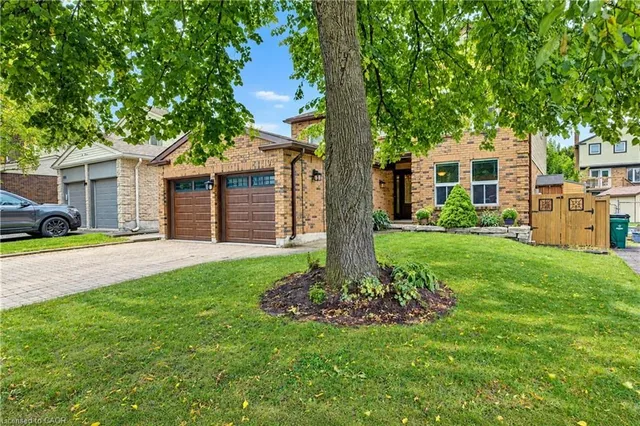 104 Deerwood Cres, Kitchener 2