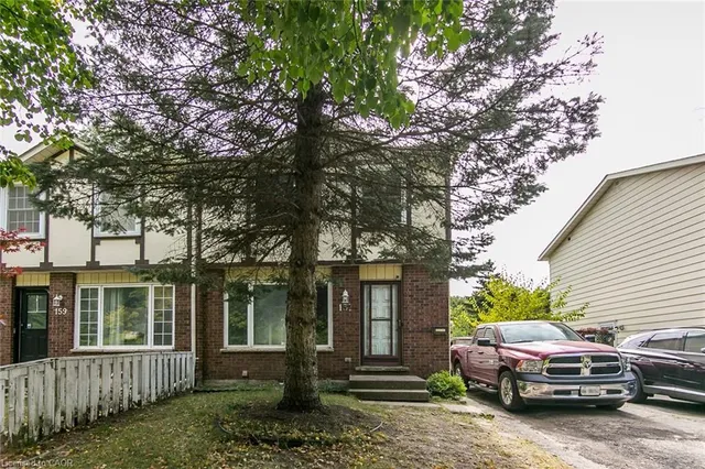 157 Old Carriage Dr, Kitchener 2