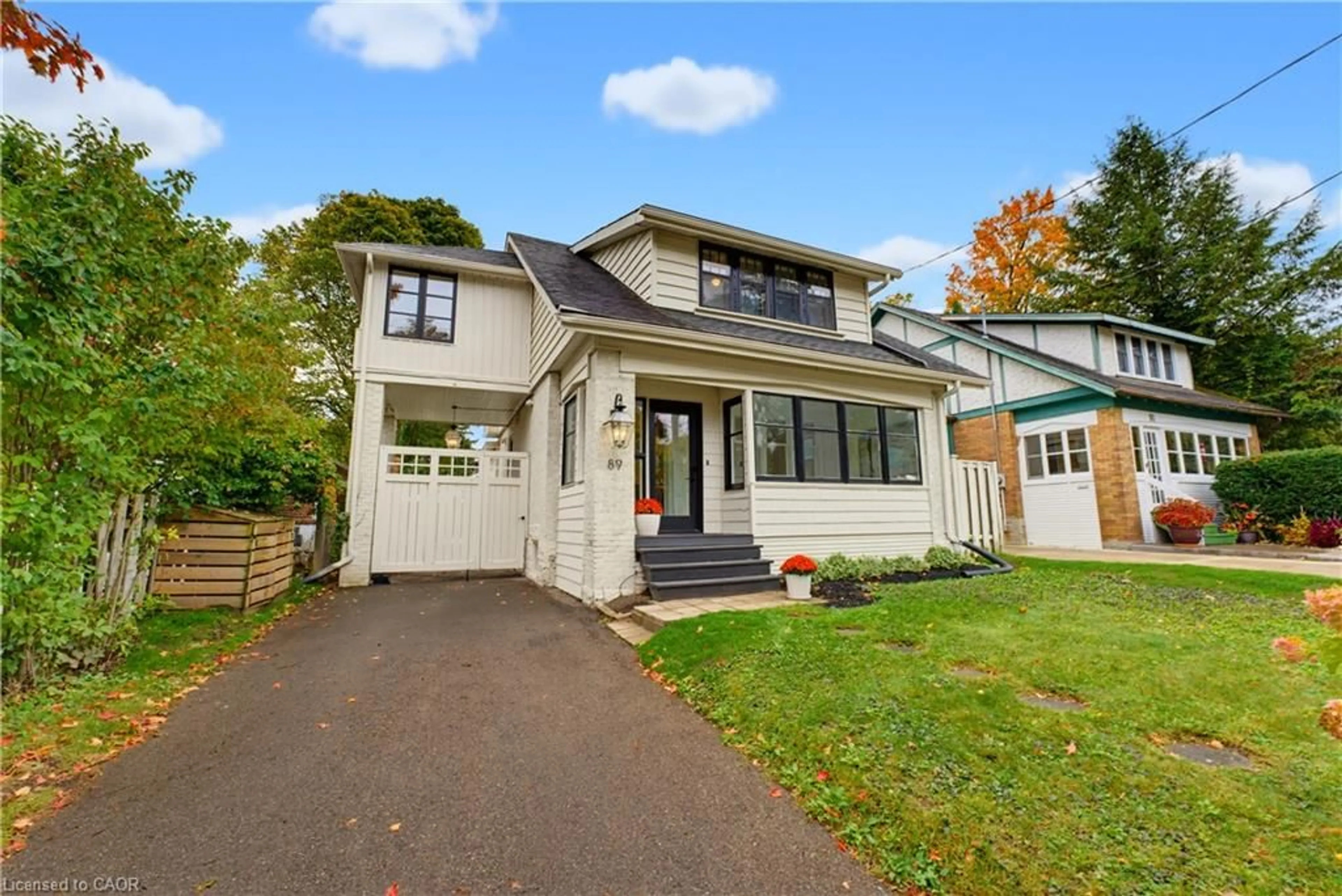 Home with vinyl exterior material, street for 89 Allen St, Waterloo Ontario N2L 1E5