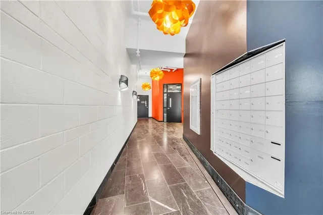 121 King St #605, Hamilton 2