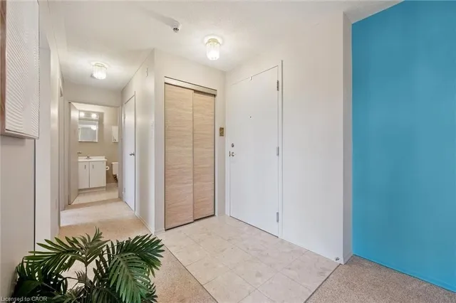 30 Blue Springs Dr #307, Waterloo 5