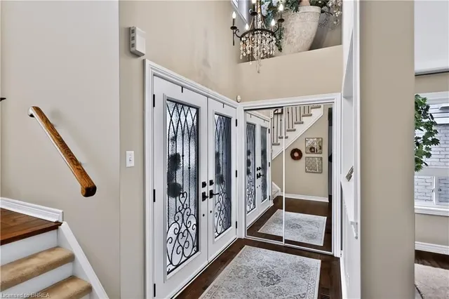 30 Waldie Cres, Brantford 3