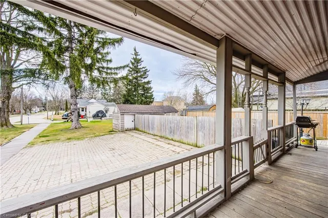 137 Wellington St, Mitchell 3