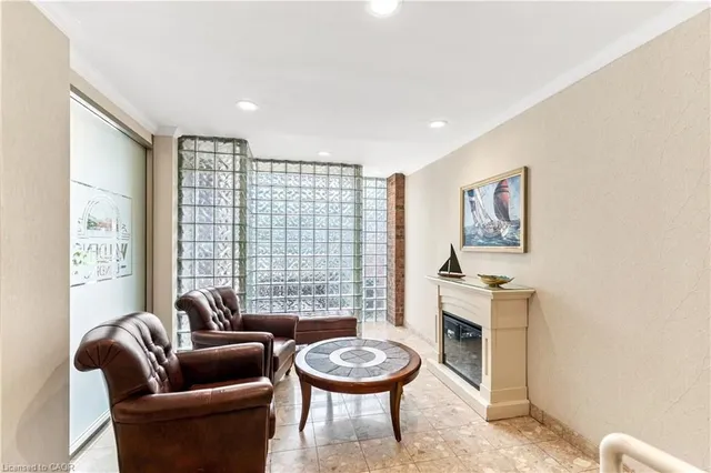 1110 Walden Cir #312, Mississauga 5