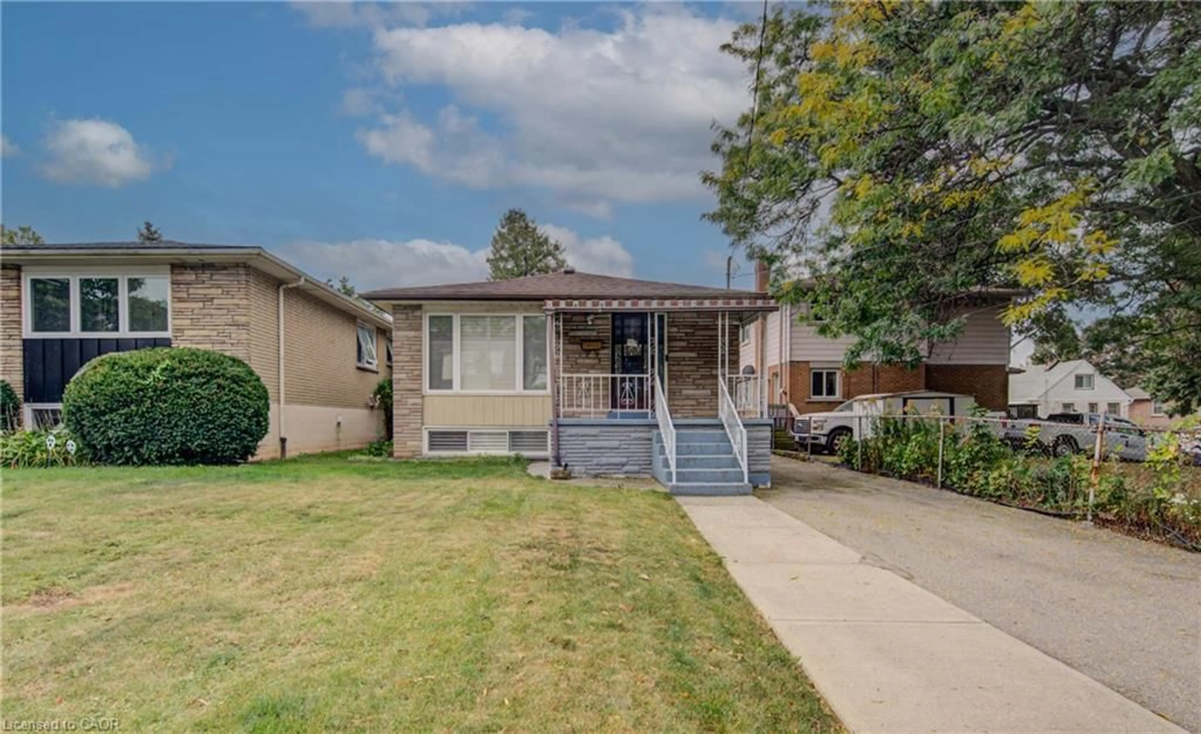 Home with brick exterior material, street for 465 Herkimer St, Hamilton Ontario L8P 2J4