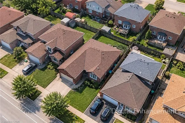61 Highland Rd, Stoney Creek 3