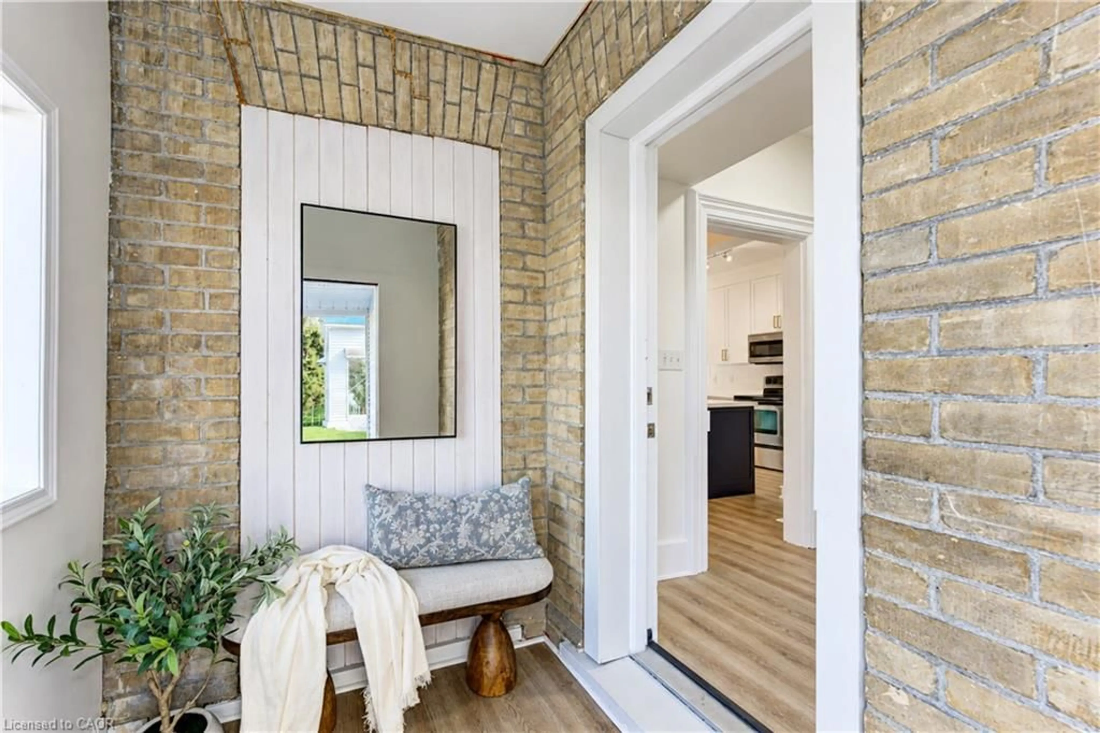 Indoor entryway for 12 John St, Bright Ontario N0J 1B0