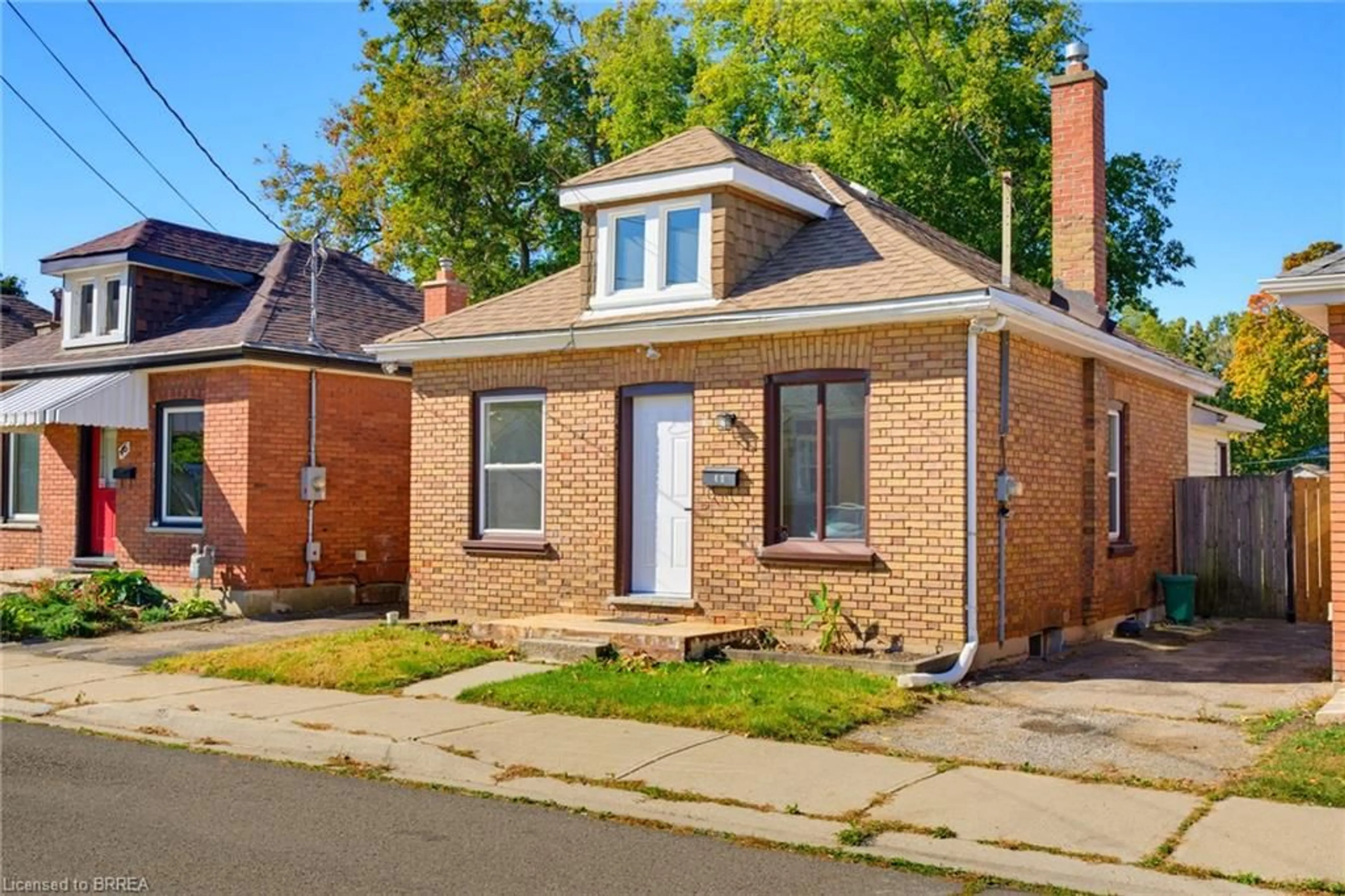 Home with brick exterior material, street for 48 Maitland St, Brantford Ontario N3S 6L1