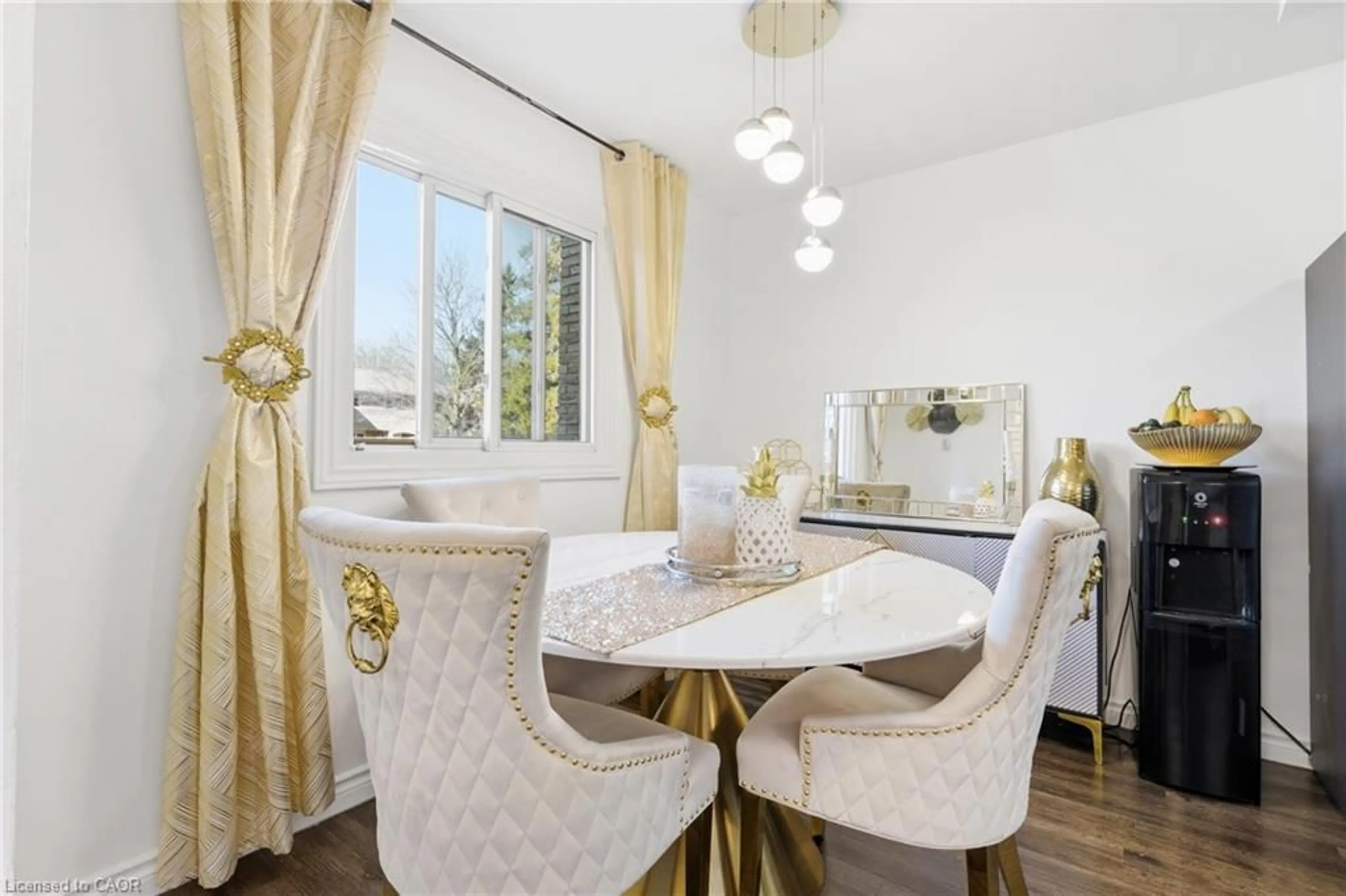 Dining room, wood/laminate floor for 423 Westwood Dr #43, Kitchener Ontario N2M 5B5