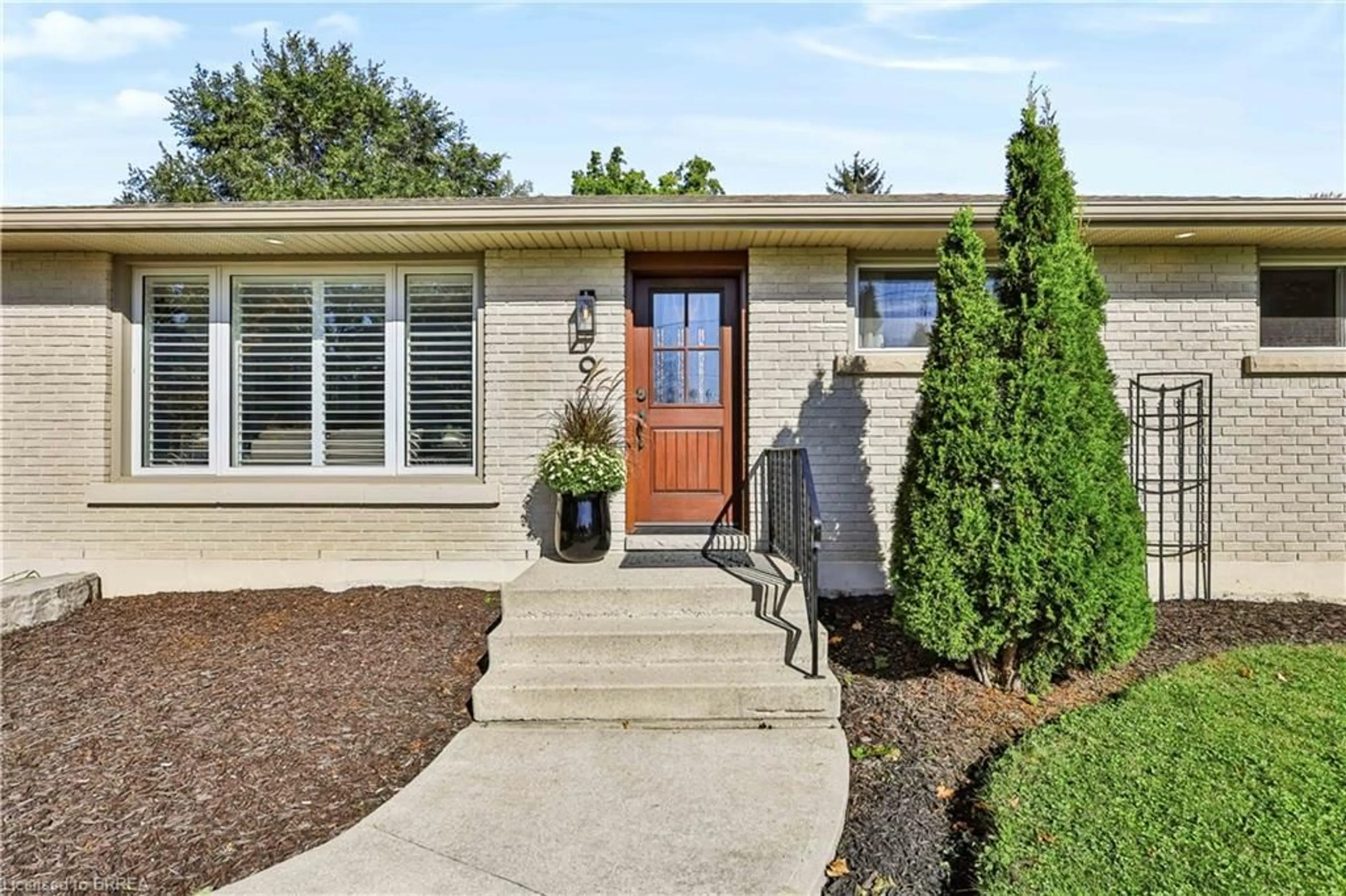 Unknown for 9 Phillip St, St. George Ontario N0E 1N0