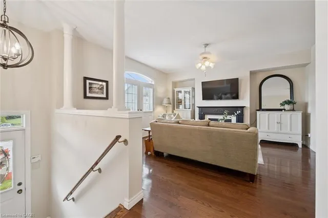 487 St Andrew St, Fergus 5