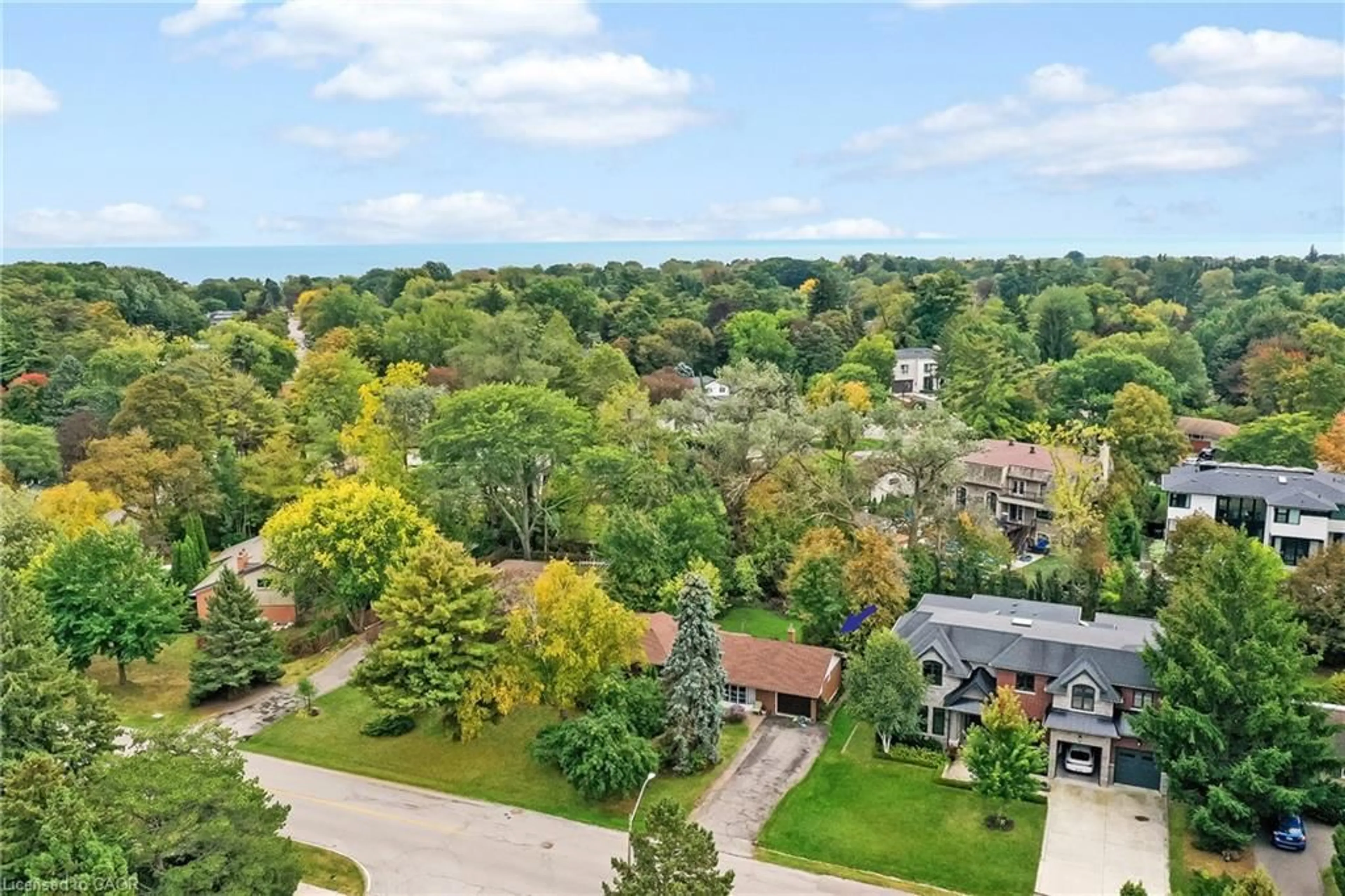 A pic from outside/outdoor area/front of a property/back of a property/a pic from drone, water/lake/river/ocean view for 1342 Sedgewick Cres, Oakville Ontario L6L 1X8