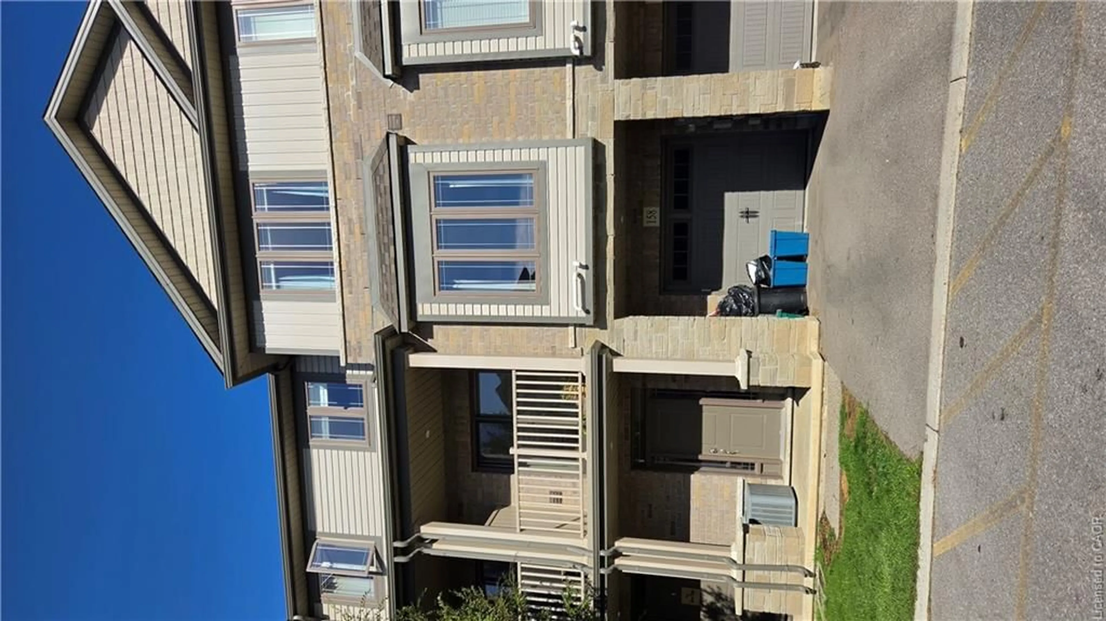 A pic from outside/outdoor area/front of a property/back of a property/a pic from drone, unknown for 77 Diana Ave #158, Brantford Ontario N3T 0R6