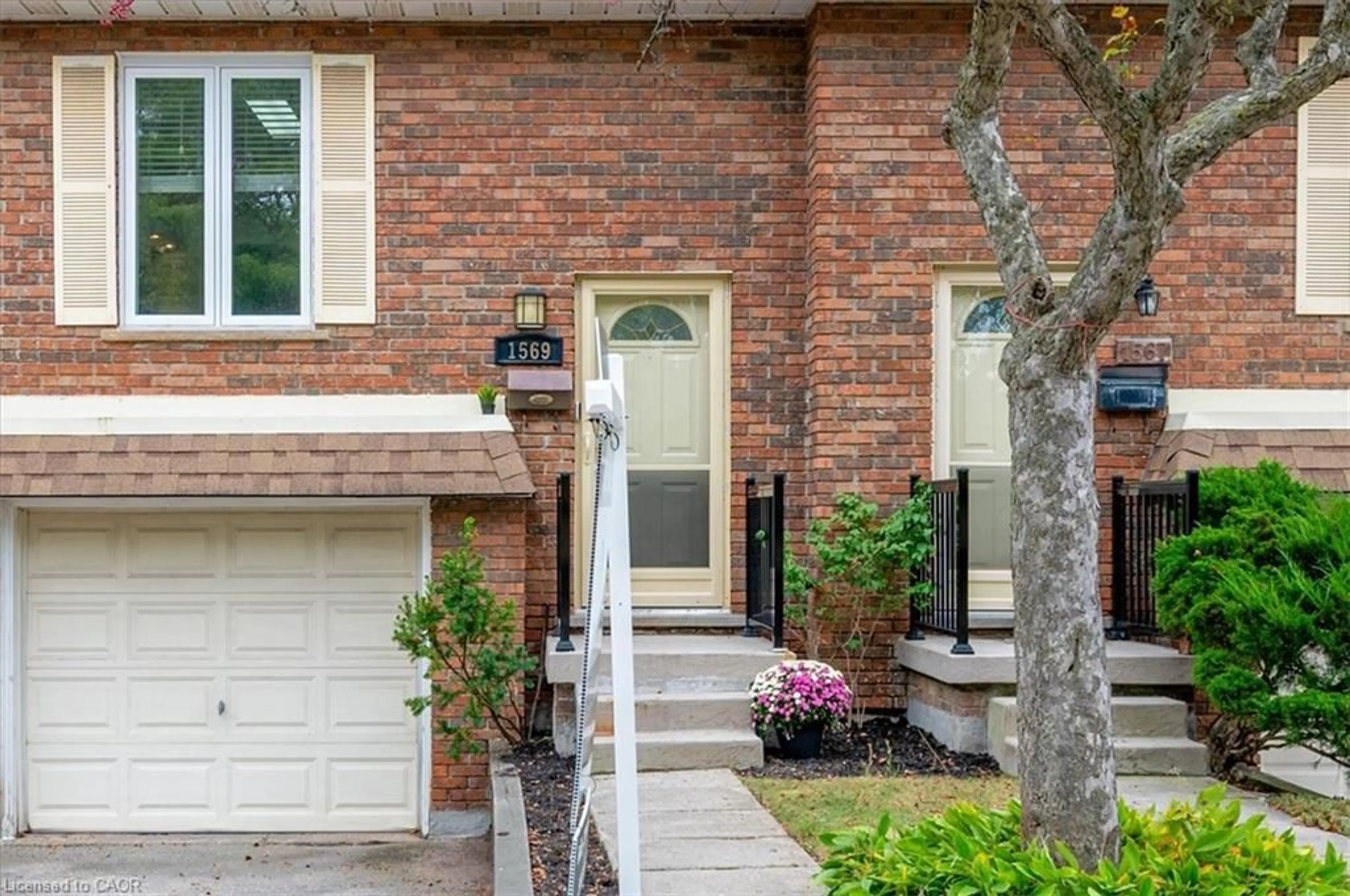 Home with brick exterior material, street for 1569 Westminster Pl, Burlington Ontario L7P 2B4