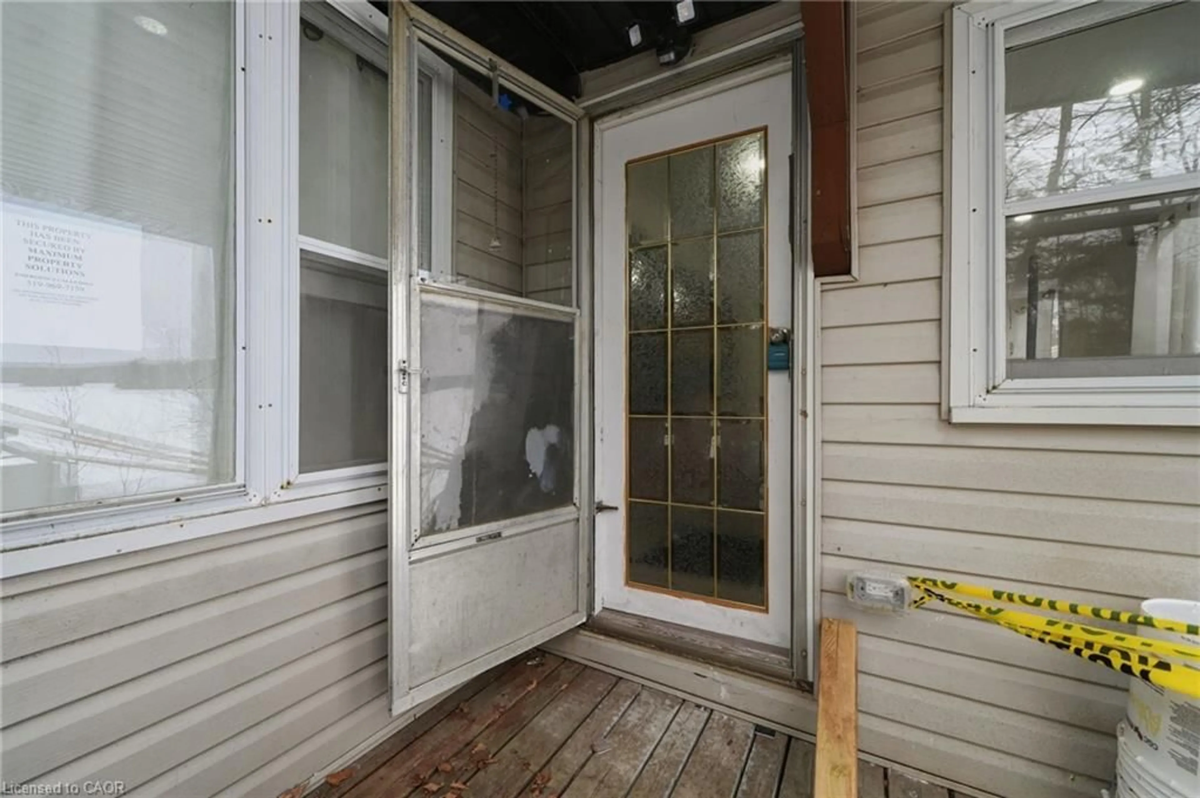 Indoor entryway for 63 Sunnylea Ave, Parry Sound Ontario P0A 1L0