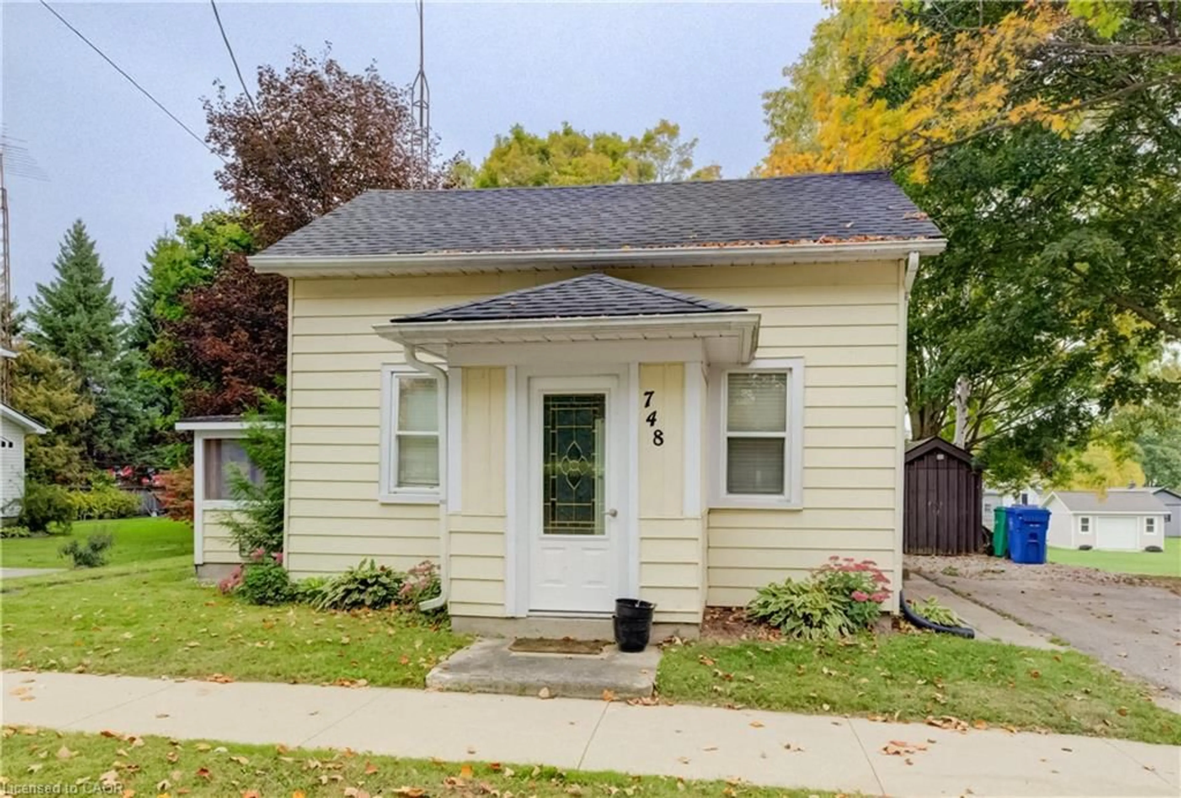 Home with vinyl exterior material, street for 748 Arthur St, Ayton Ontario N0G 1C0