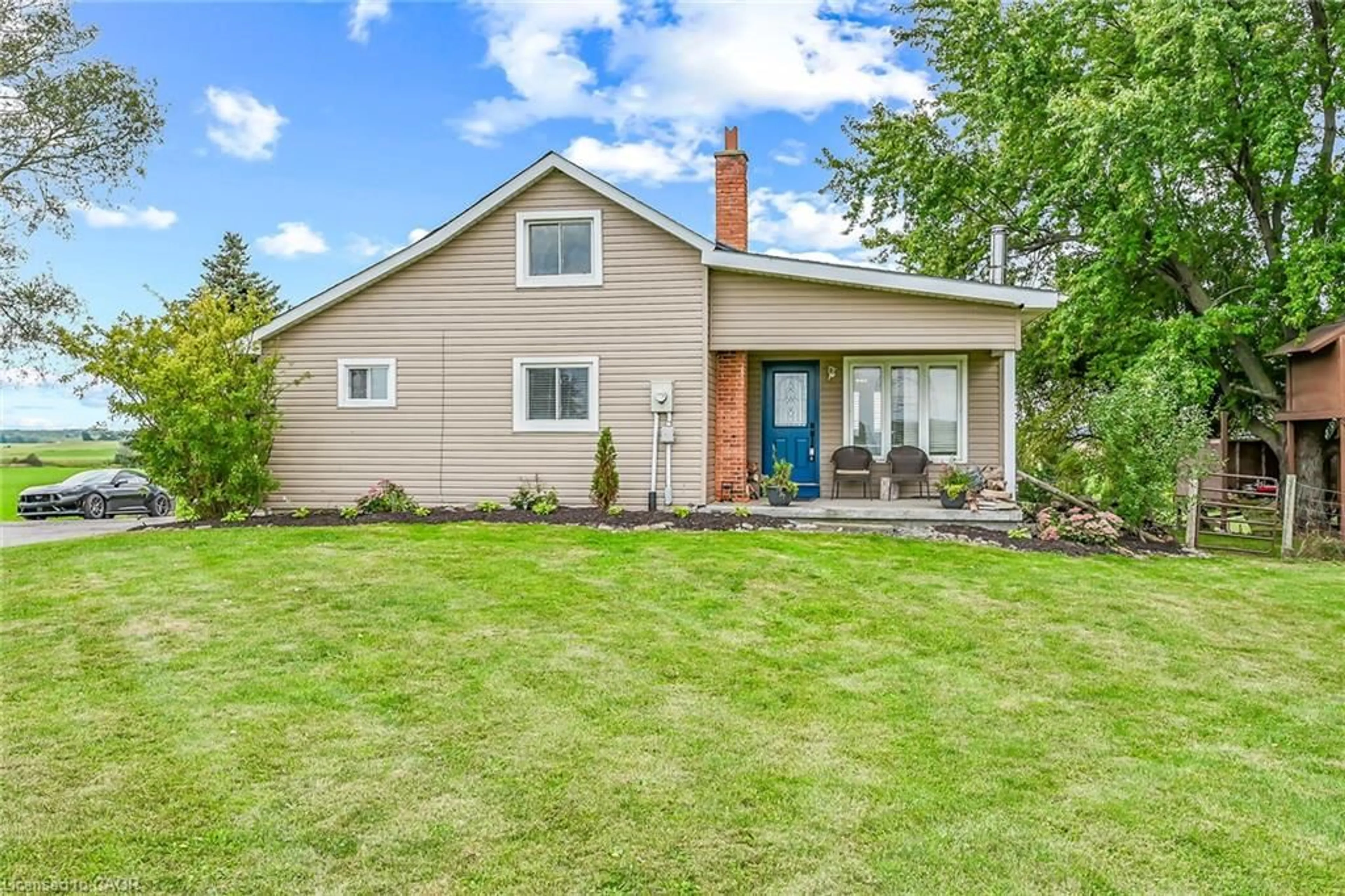 Home with vinyl exterior material, street for 435 Highway 54 Rd, Brantford Ontario N3T 5L9