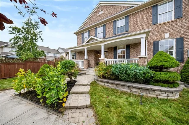 1630 Cartwright Cres, Milton 4
