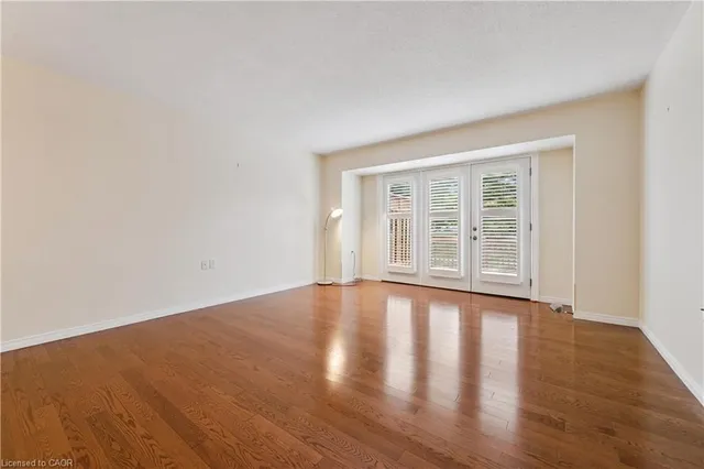 360 Erbsville Rd #18, Waterloo 4