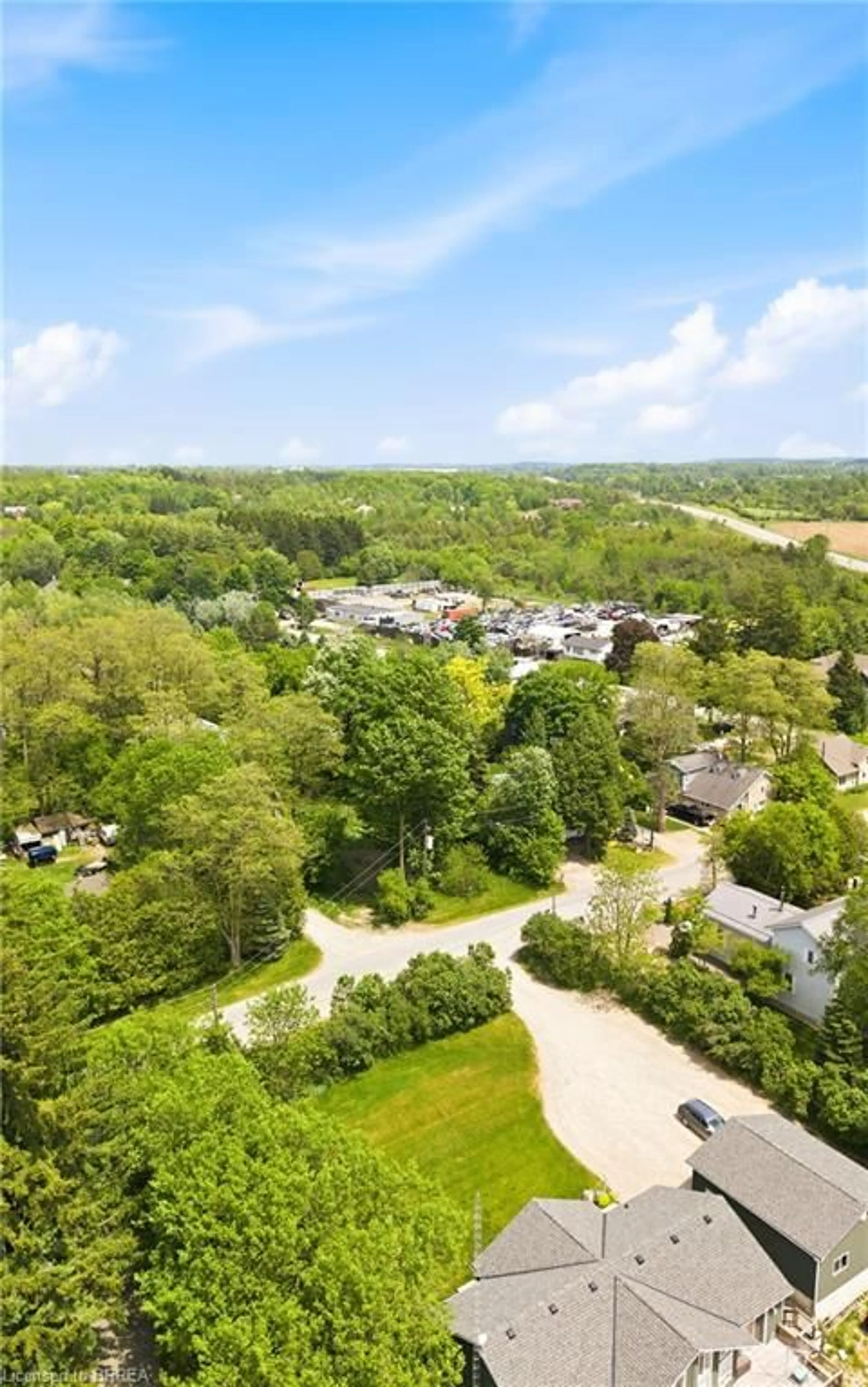 A pic from outside/outdoor area/front of a property/back of a property/a pic from drone, street for 4905 Eramosa-Erin Tline, Erin Ontario L7J 2L7
