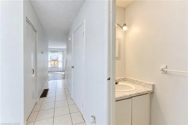 1093 Nellis St #9, Woodstock 3