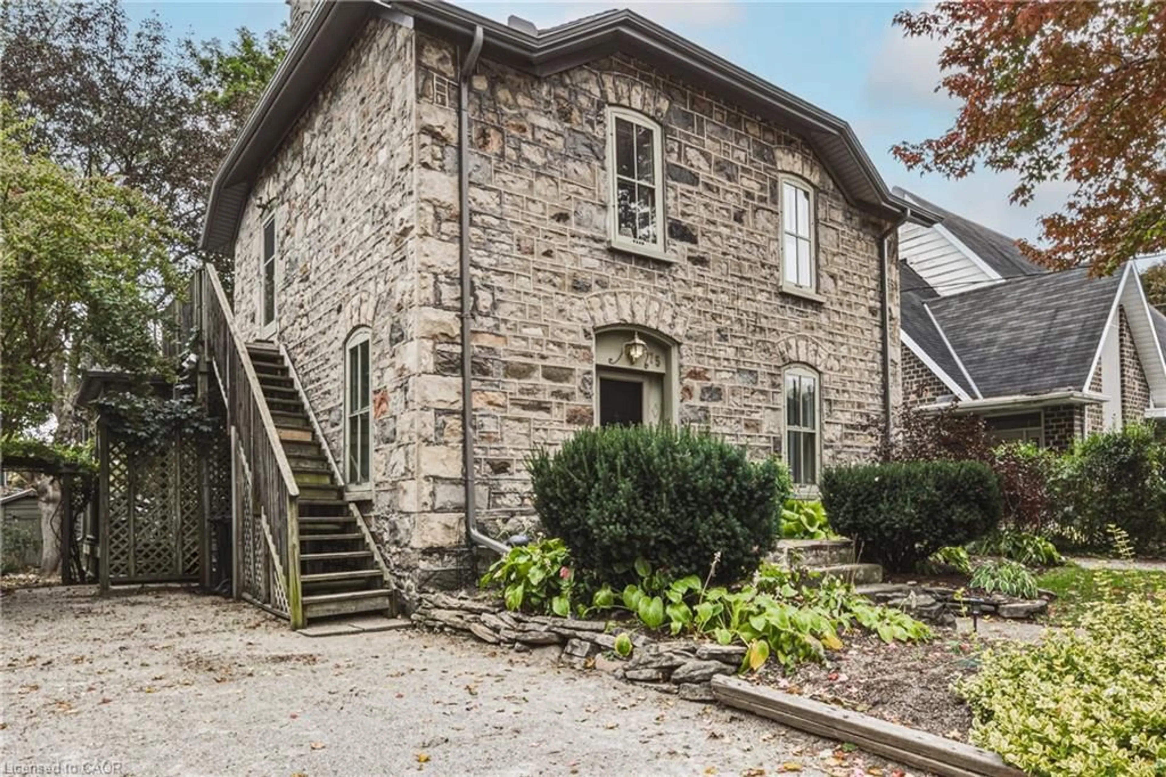 Home with brick exterior material, building for 75 Pollock Ave, Cambridge Ontario N1R 2B4