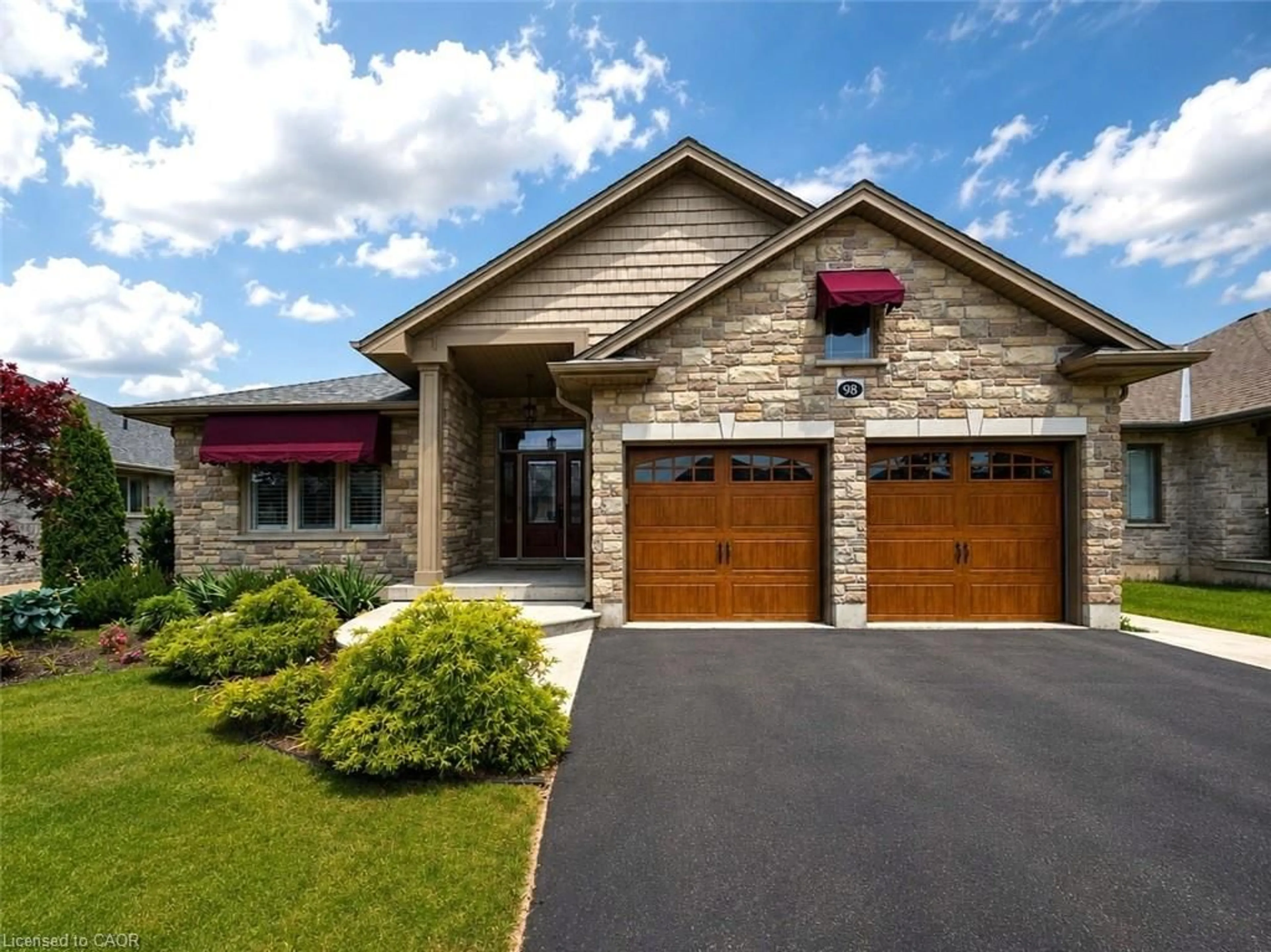 Home with brick exterior material, street for 98 Allandale Cres, Simcoe Ontario N3Y 0B4
